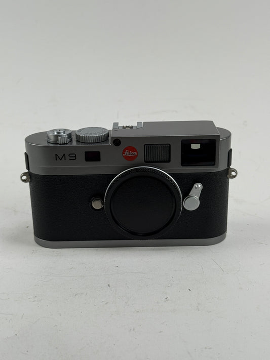 Leica M9 18.0MP Digital Rangefinder Camera Silver Grey