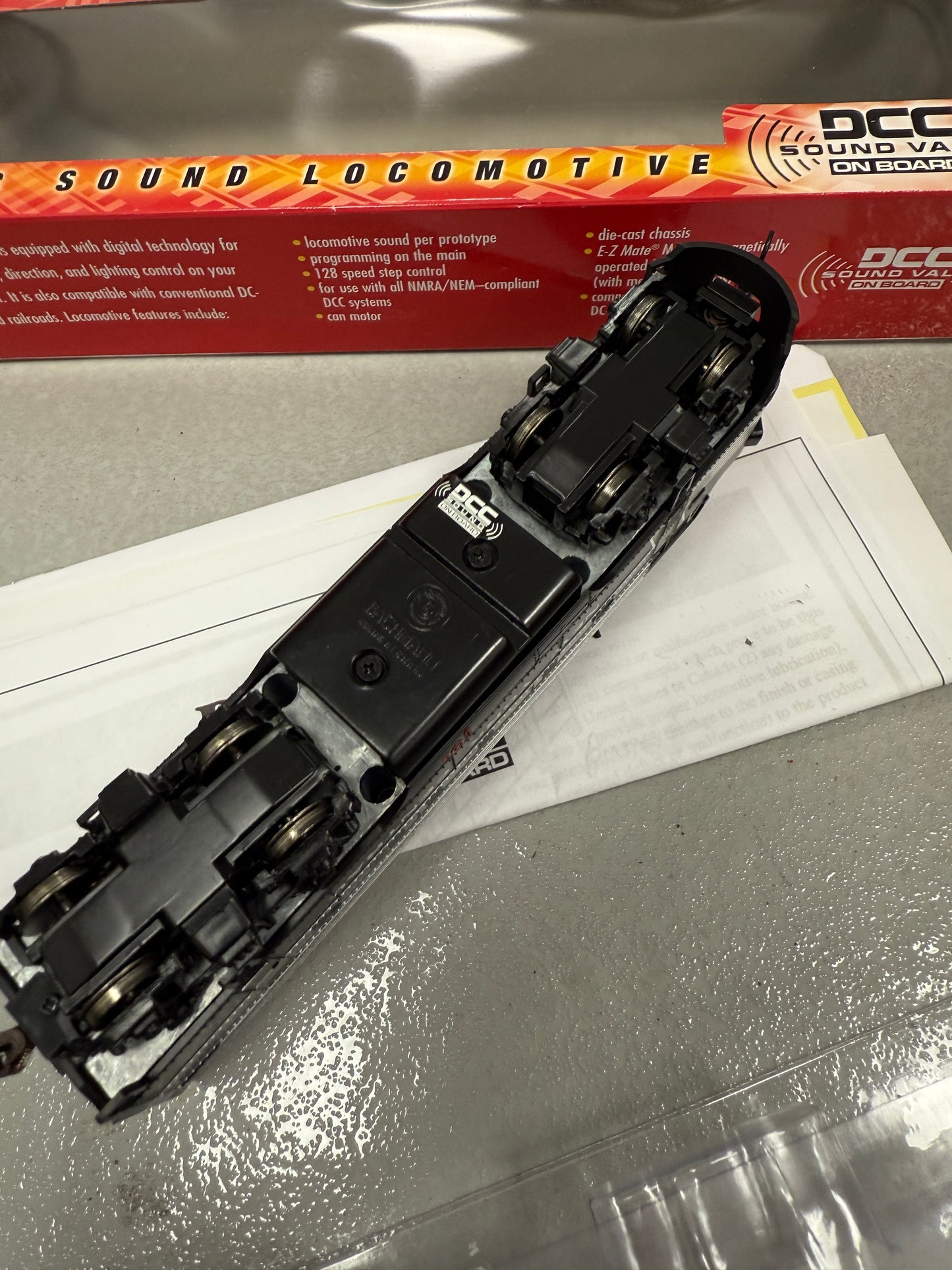 Bachmann New York Central HO F7 A Diesel DCC Sound Locomotive