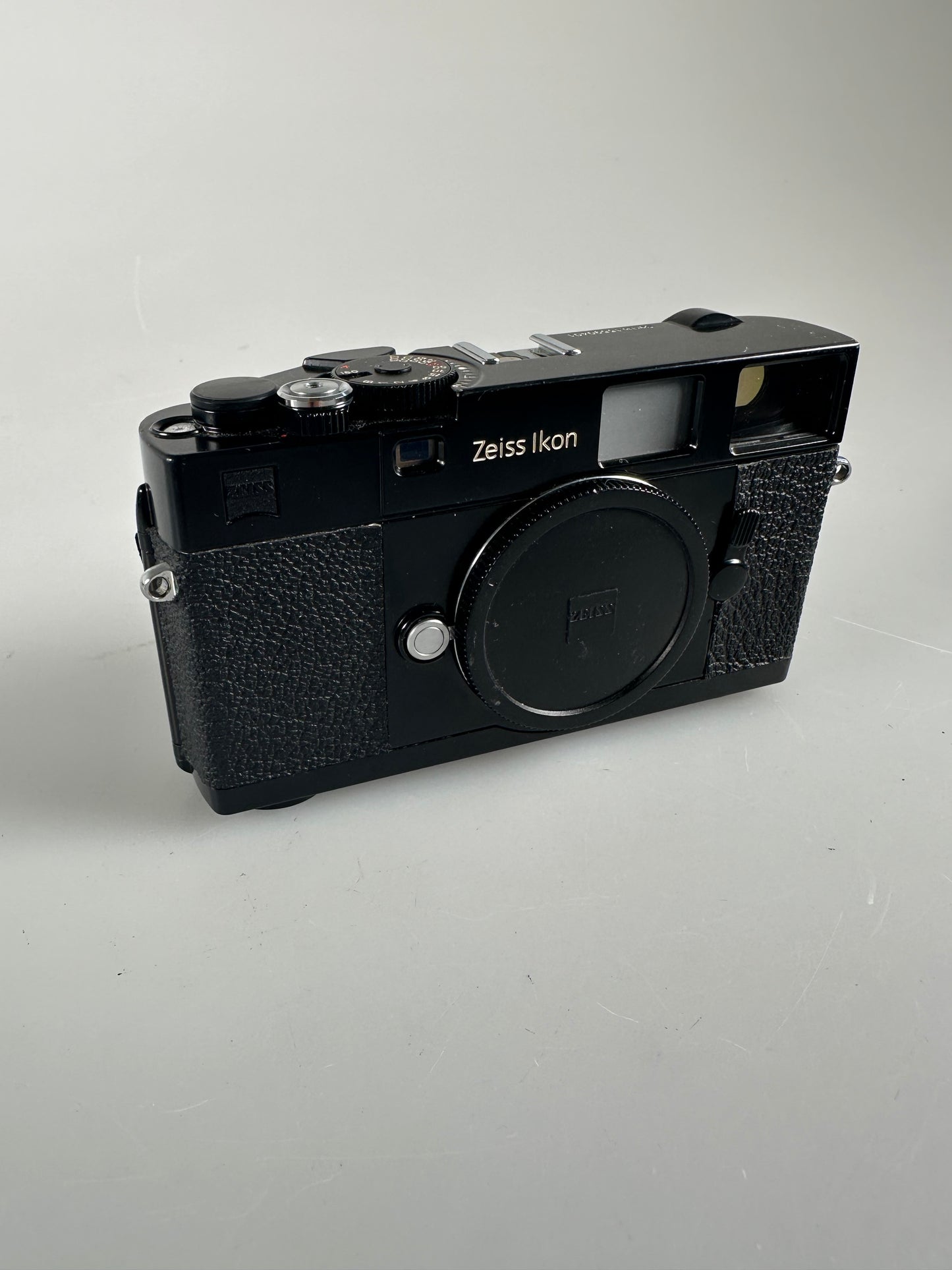 Zeiss Ikon ZM Rangefinder Camera Body (Leica M Mount) Black