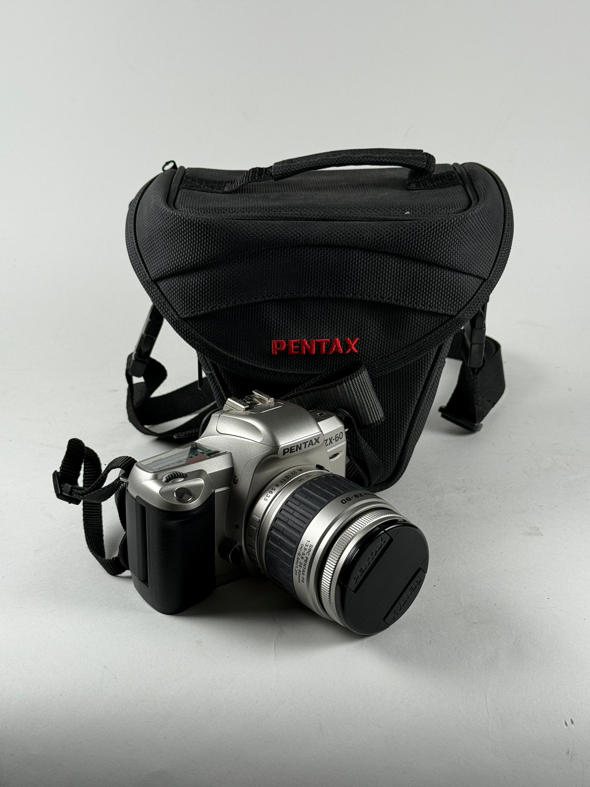 PENTAX ZX-60 35mm SLR Film Camera 28-80mm Lens & Case