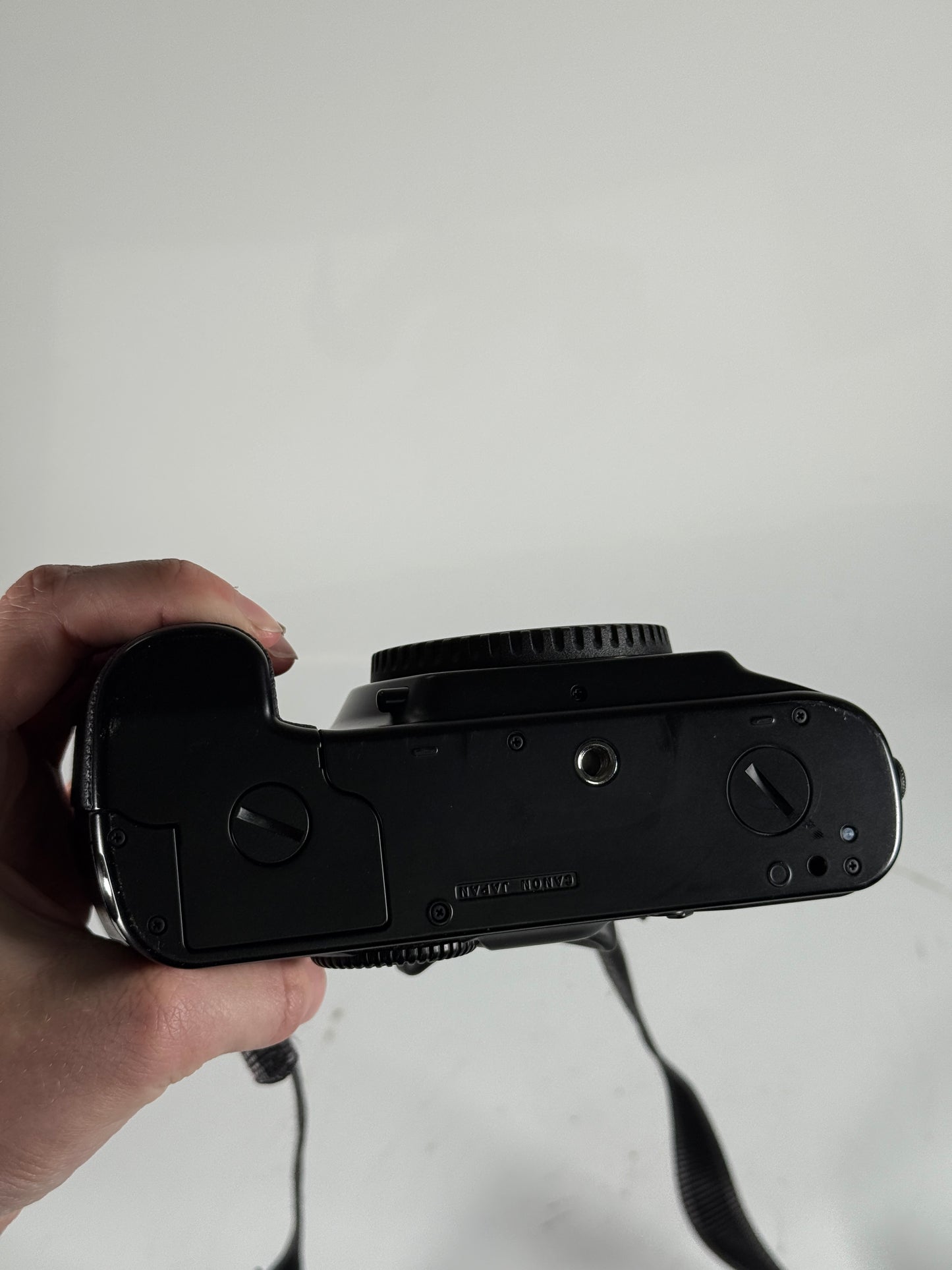 Canon EOS-1 SLR 35mm Film Camera Body