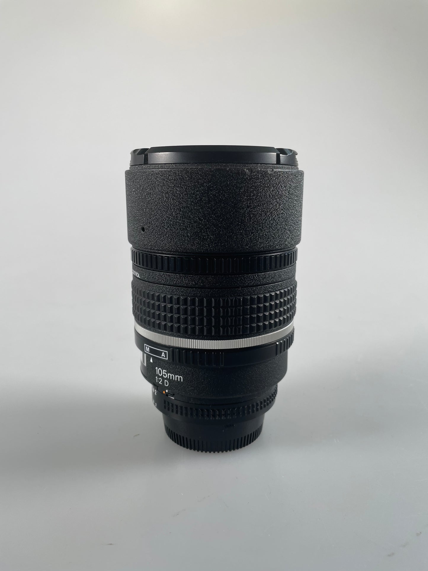 Nikon Nikkor AF 105mm f2 D DC Defocus Lens