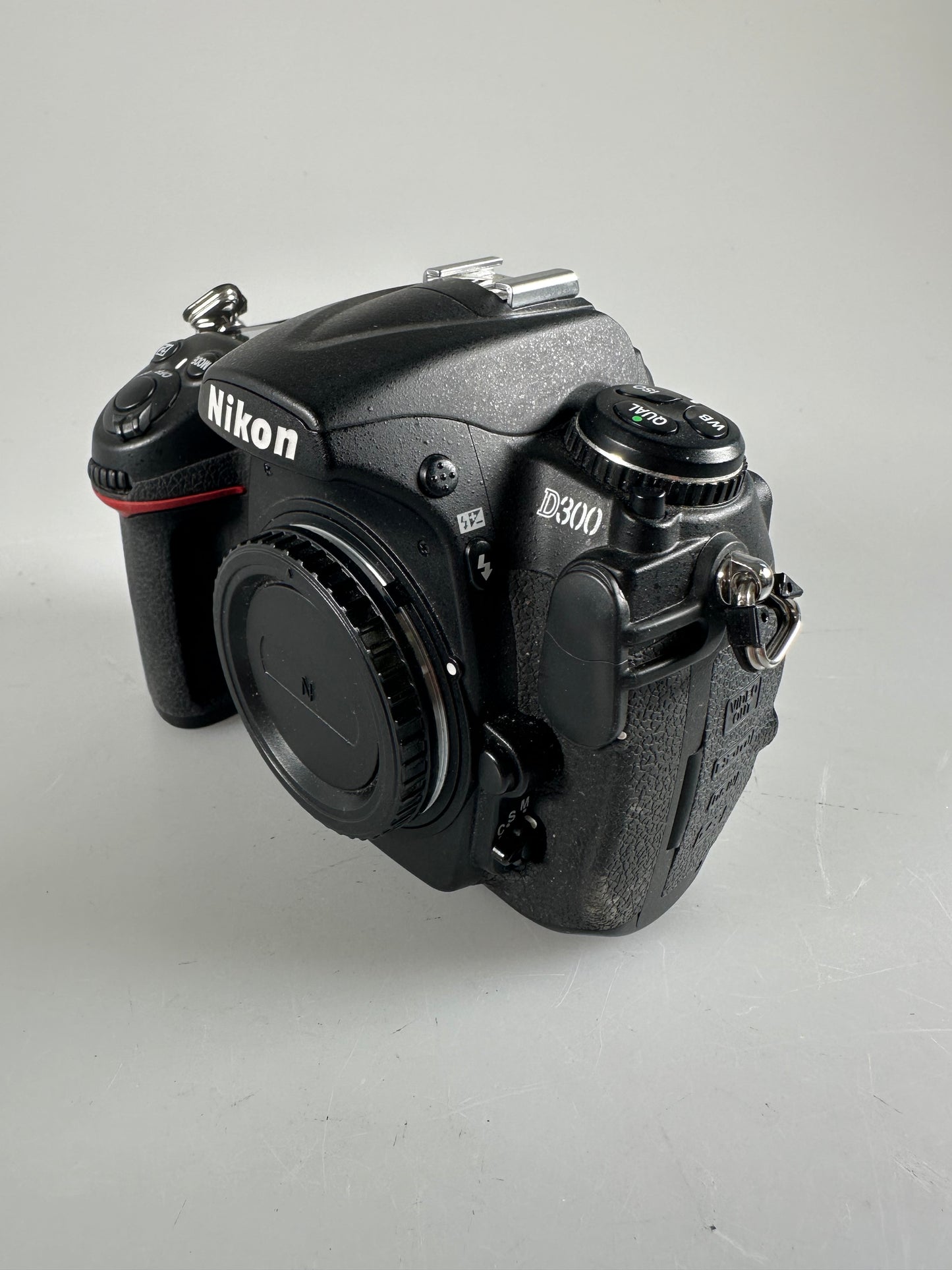 Nikon D300 12.3MP Digital SLR Camera Body