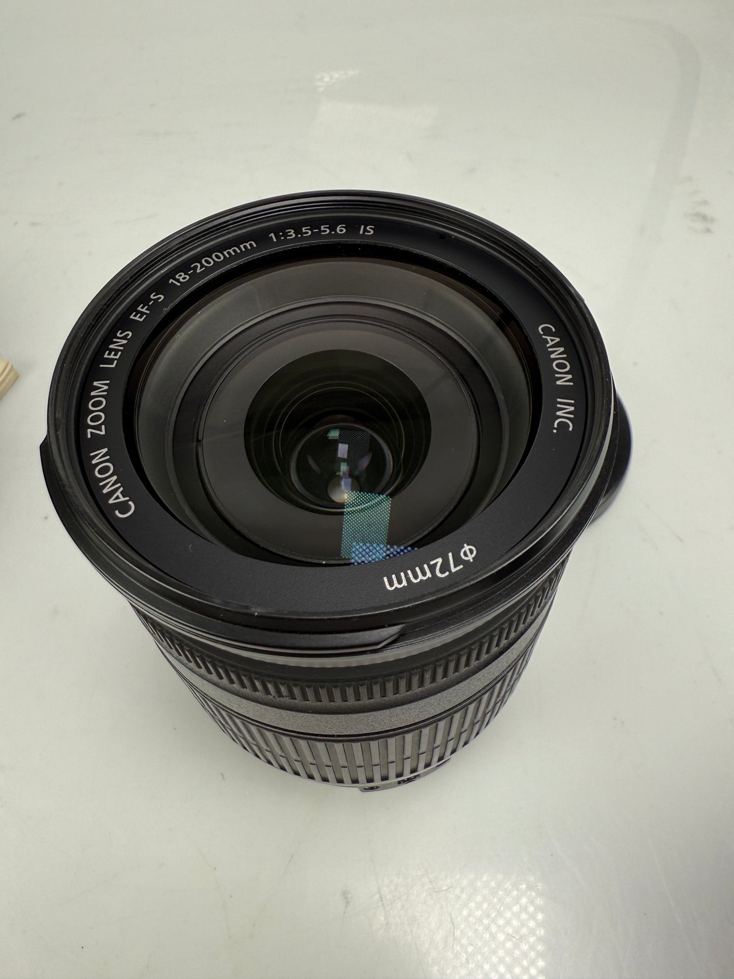 Canon EF-S 18-200mm f3.5-5.6 IS Wide Angle Telephoto Zoom Camera Lens