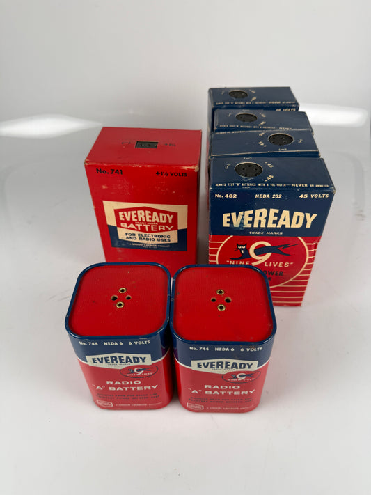 Lot of 7 Eveready batteries 744, 741, 482 Vintage