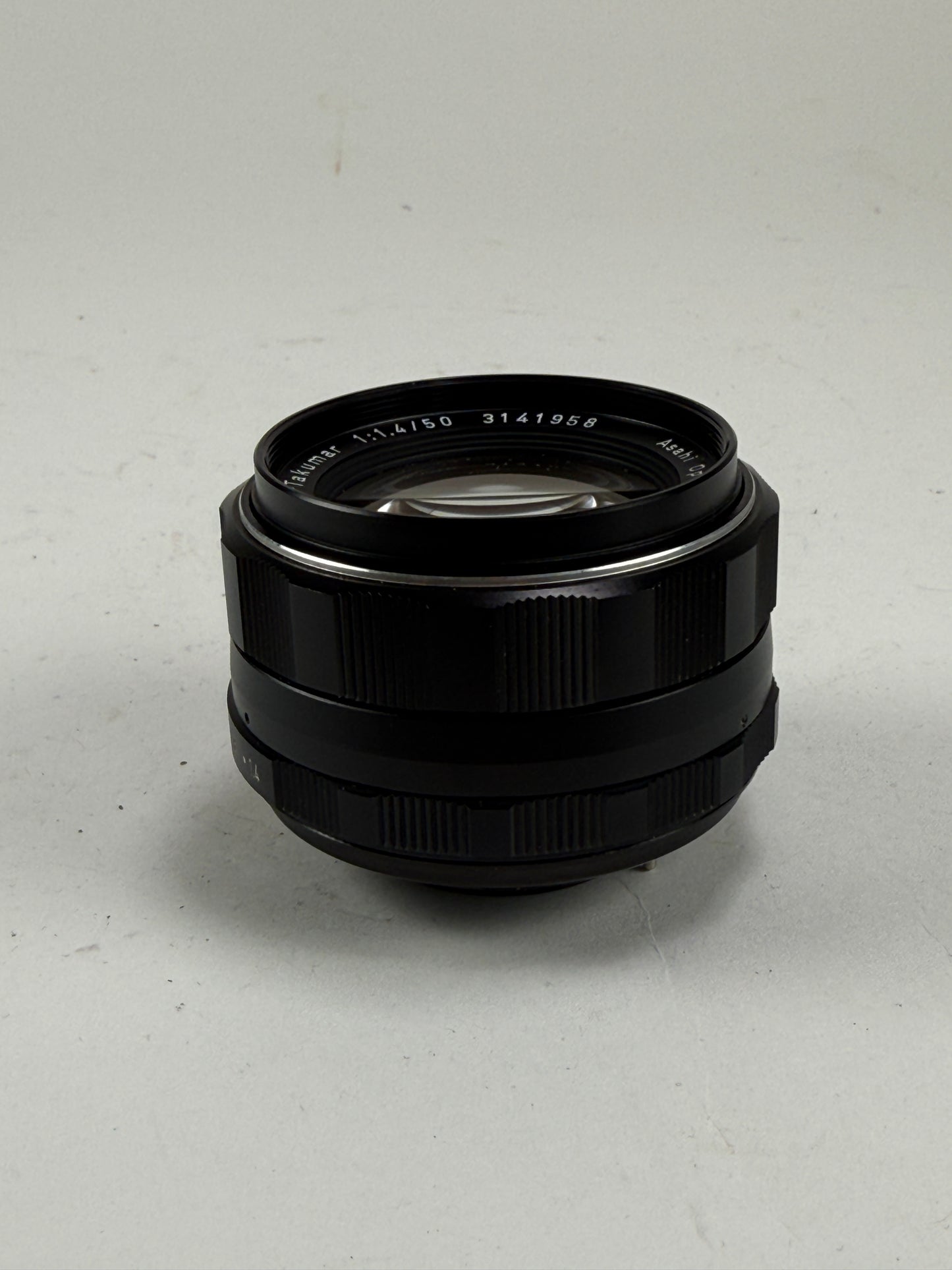 ASAHI PENTAX SUPER TAKUMAR 50mm F1.4 M42 lens