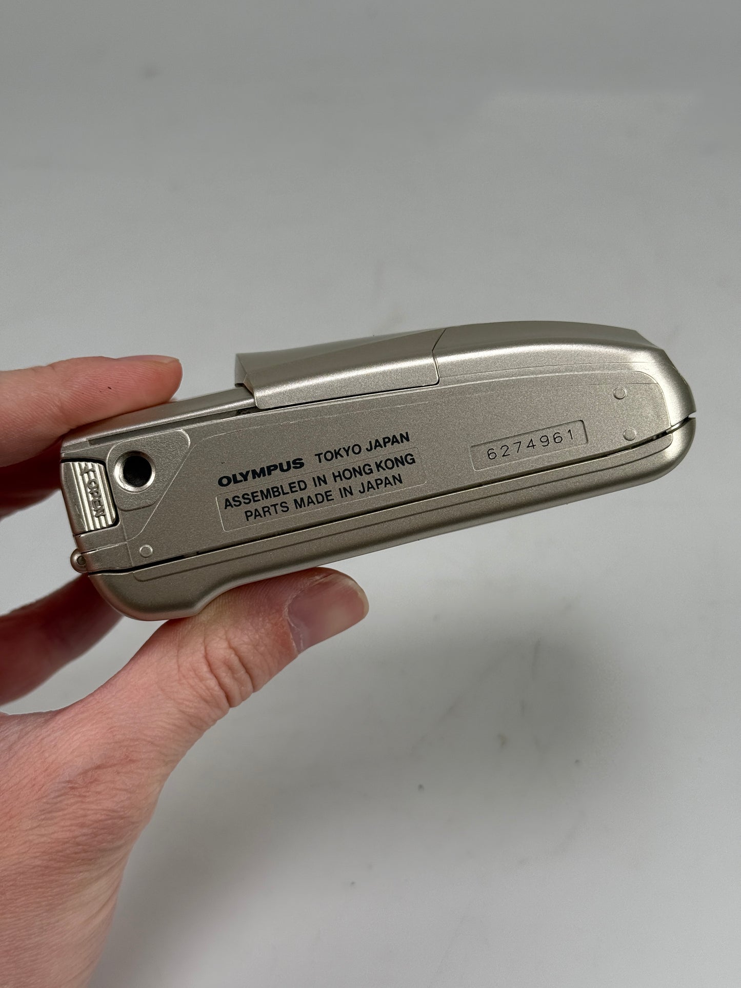 Olympus Stylus Epic DLX MJU II 35mm point and shoot p&s film camera 35mm f2.8 chrome/silver