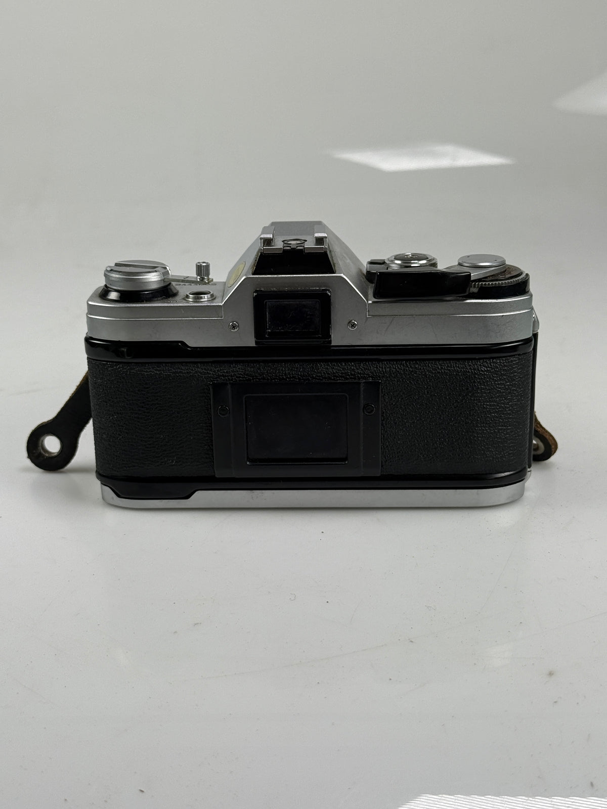 CANON AE-1 chrome SLR 35mm Film Camera with 50mm f1.8 FD KIT