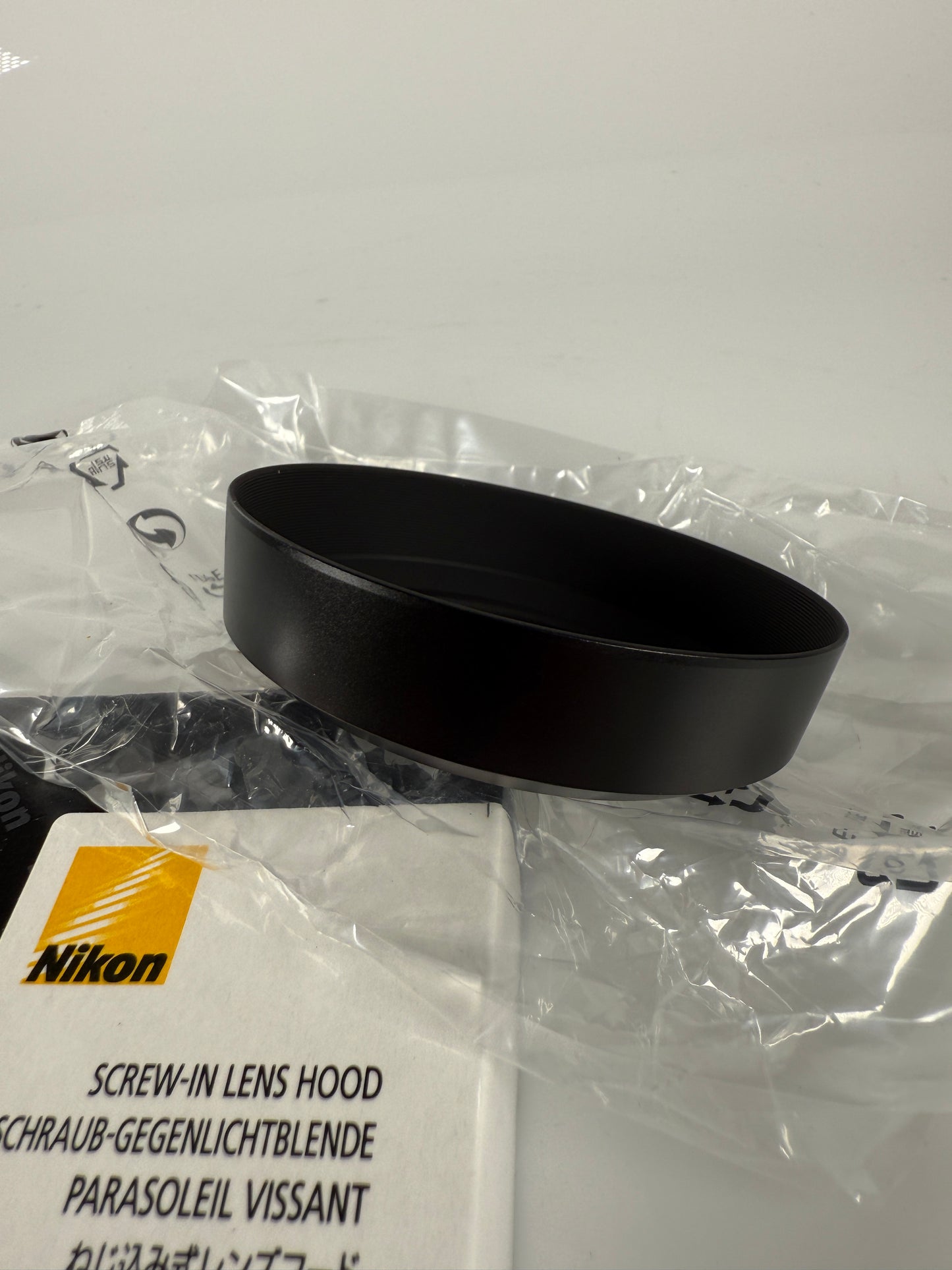 Nikon HN-22 Lens Hood Shade for 60mm f2.8 D AF, 35-135mm f3.5-4.5