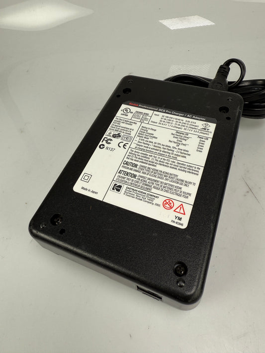 Kodak Professional DCS Pro 14n AC Adapter & Battery Charger w/ Charging Cable