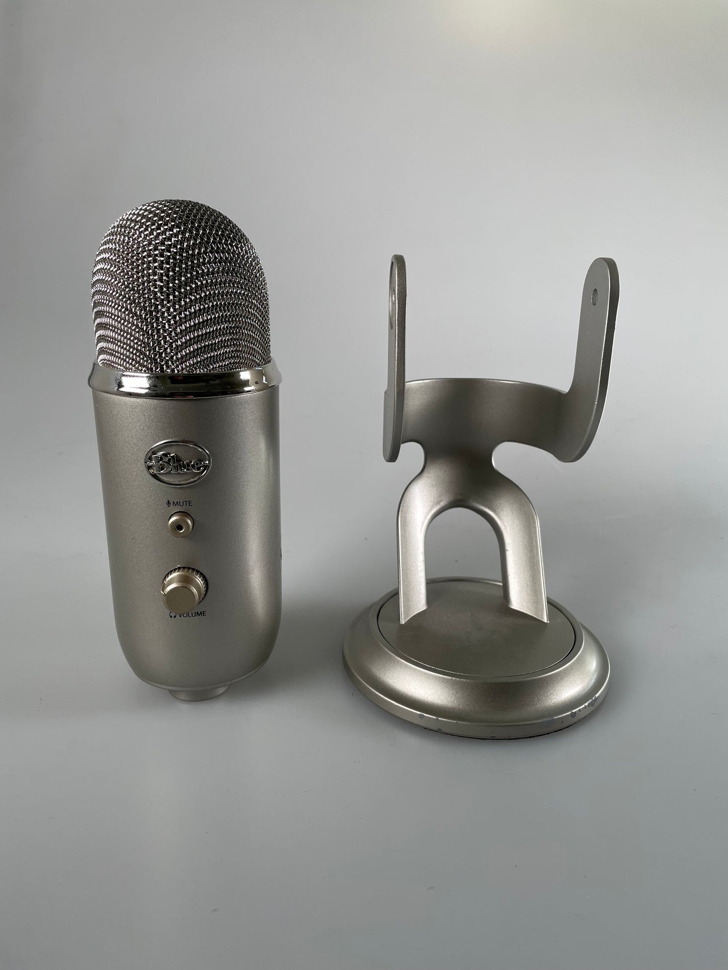 Blue Yeti Limited Platinum Edition Multi Pattern Professional USB Microphone