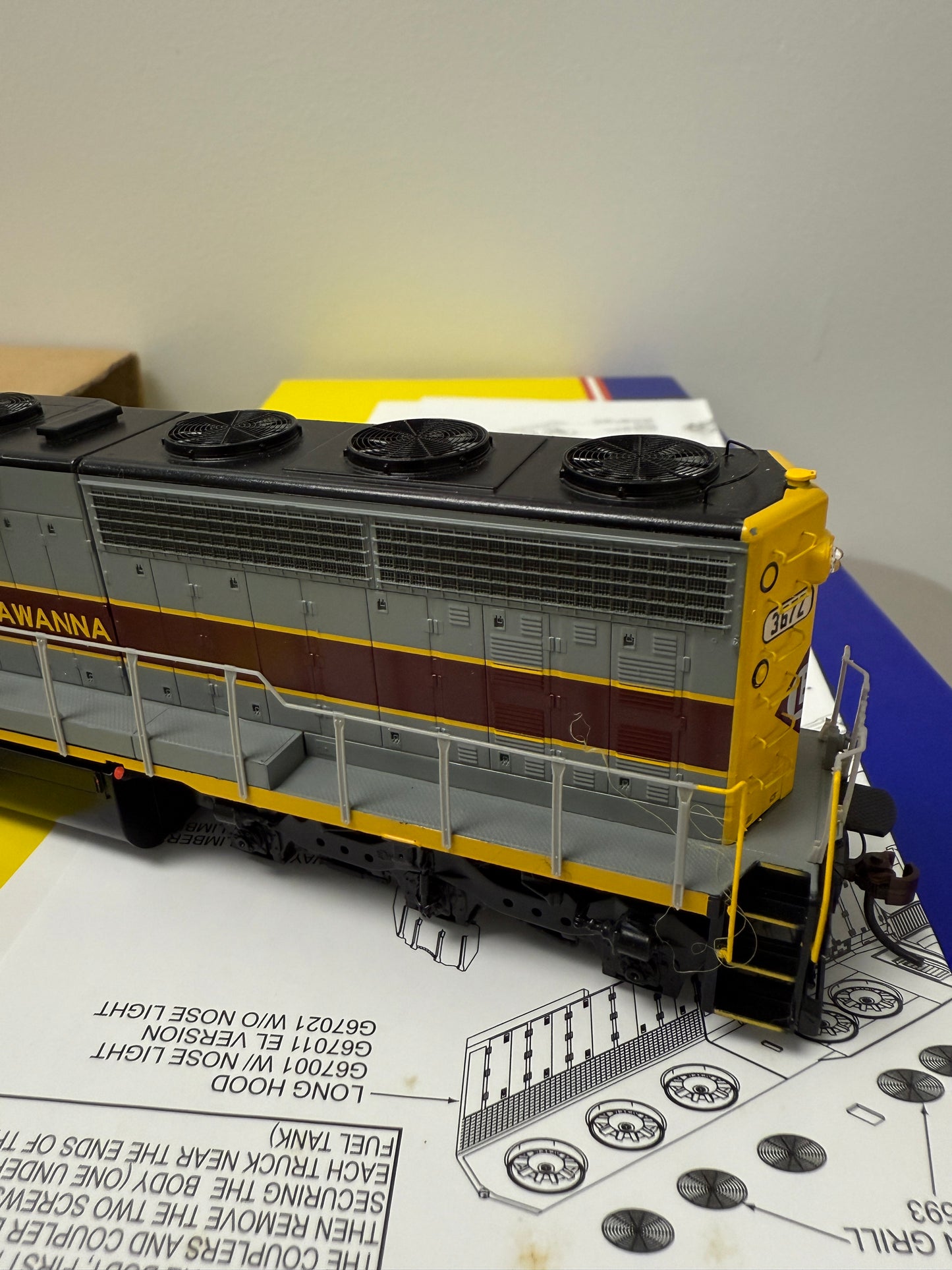 HO ATHEARN GENESIS G67060 SD45-2 ERIE LACKAWANNA Locomotive 3672