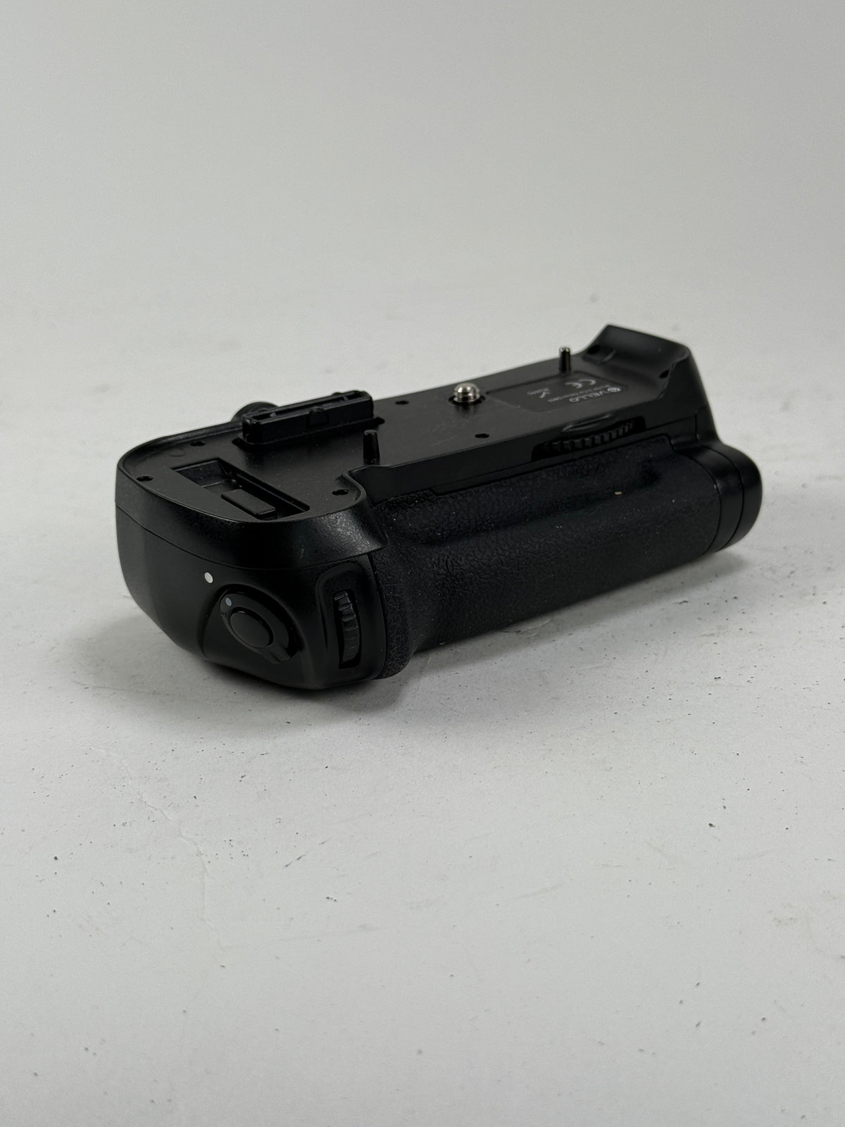 Vello Nikon MB-D12 Battery Grip for D800/D800E/D810/D810A