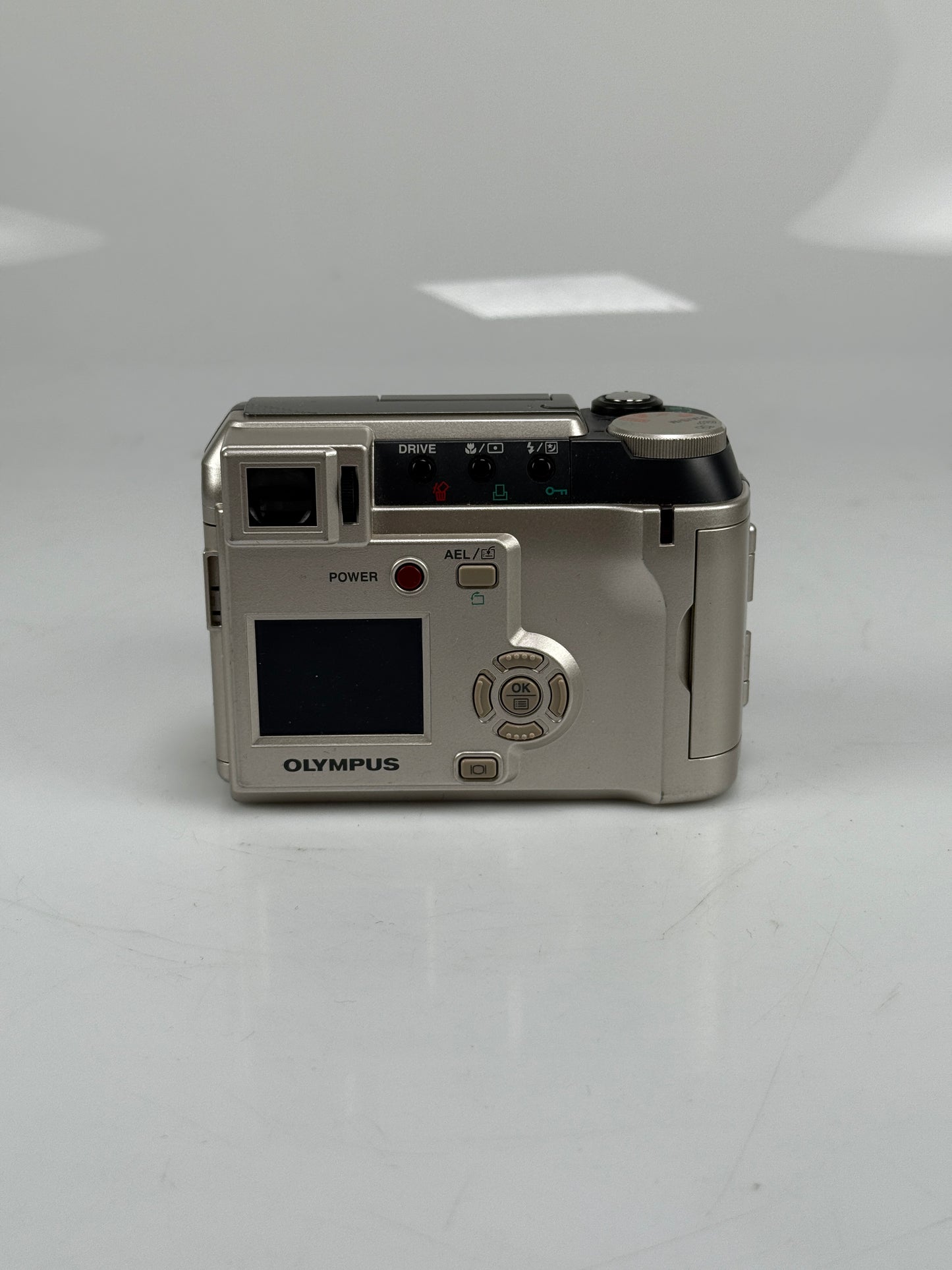 Vintage Olympus Camedia C-720 Ultra Zoom Digital Camera With Case