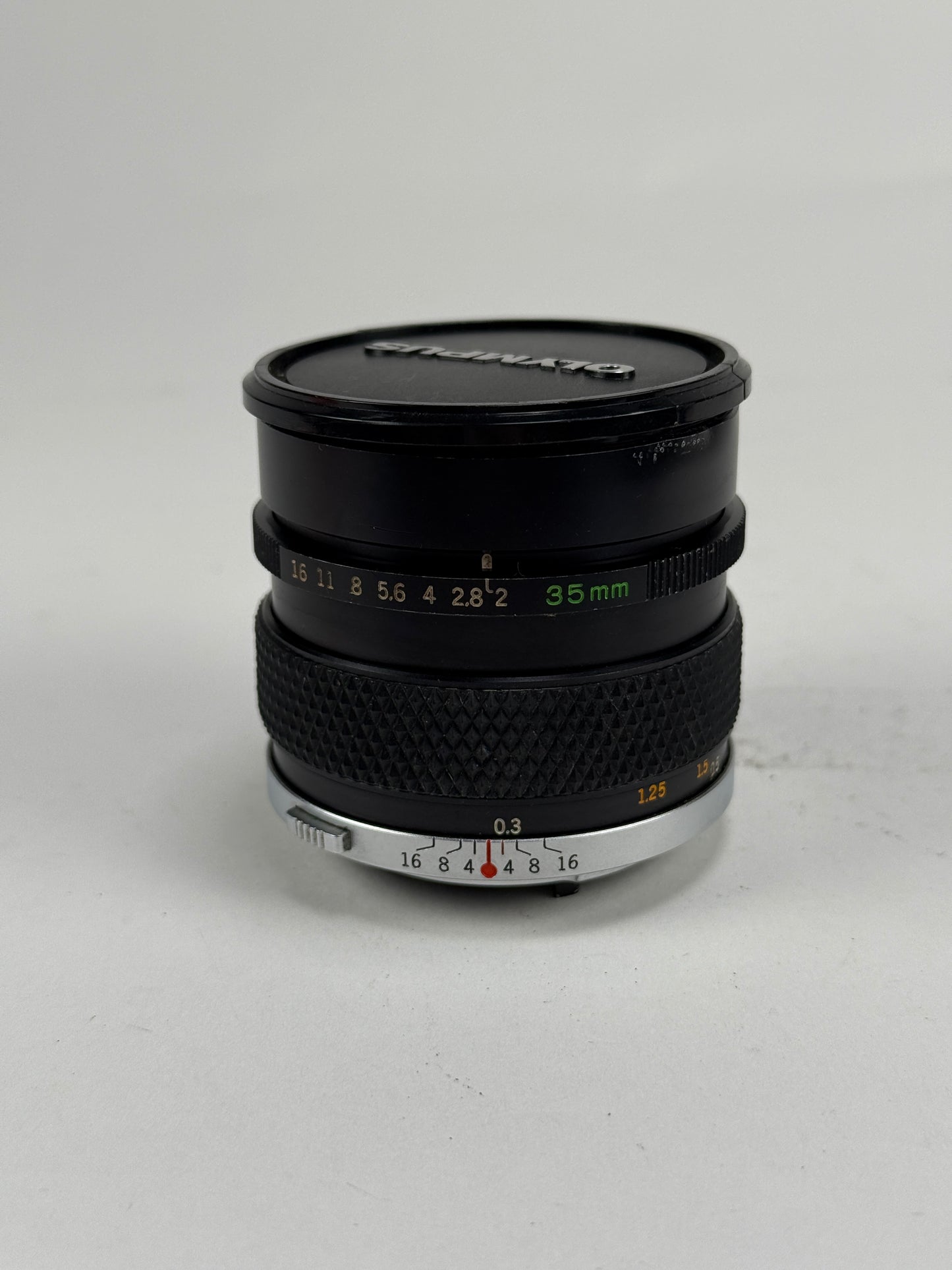 Olympus OM-System Zuiko MC Auto-W 35mm f2 Wide Angle MF Lens