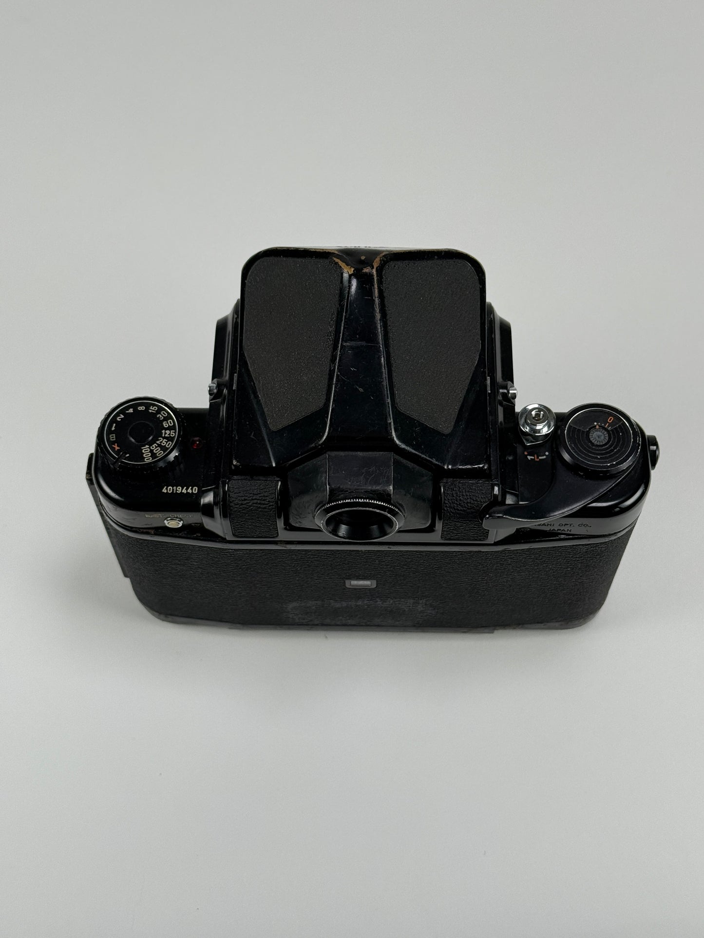 Pentax 67 6x7 medium format film camera Body with prism
