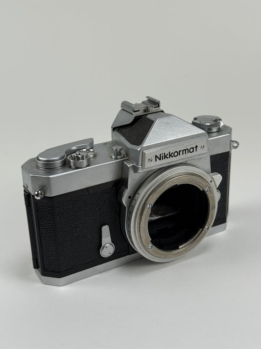 RARE NIKON NIKKORMAT FS CAMERA BODY Chrome Film camera