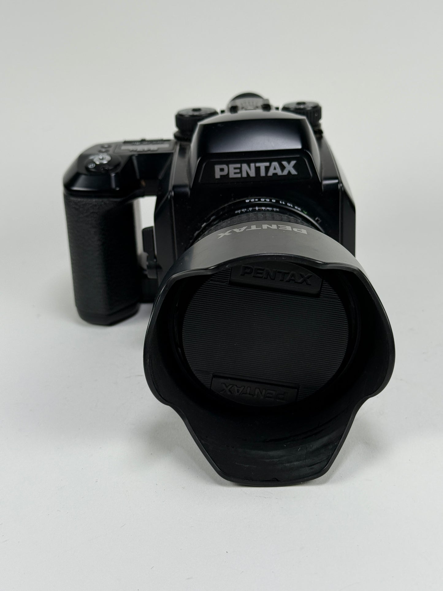Pentax 645N Medium Format Film Camera + smc FA 45mm f2.8 Lens
