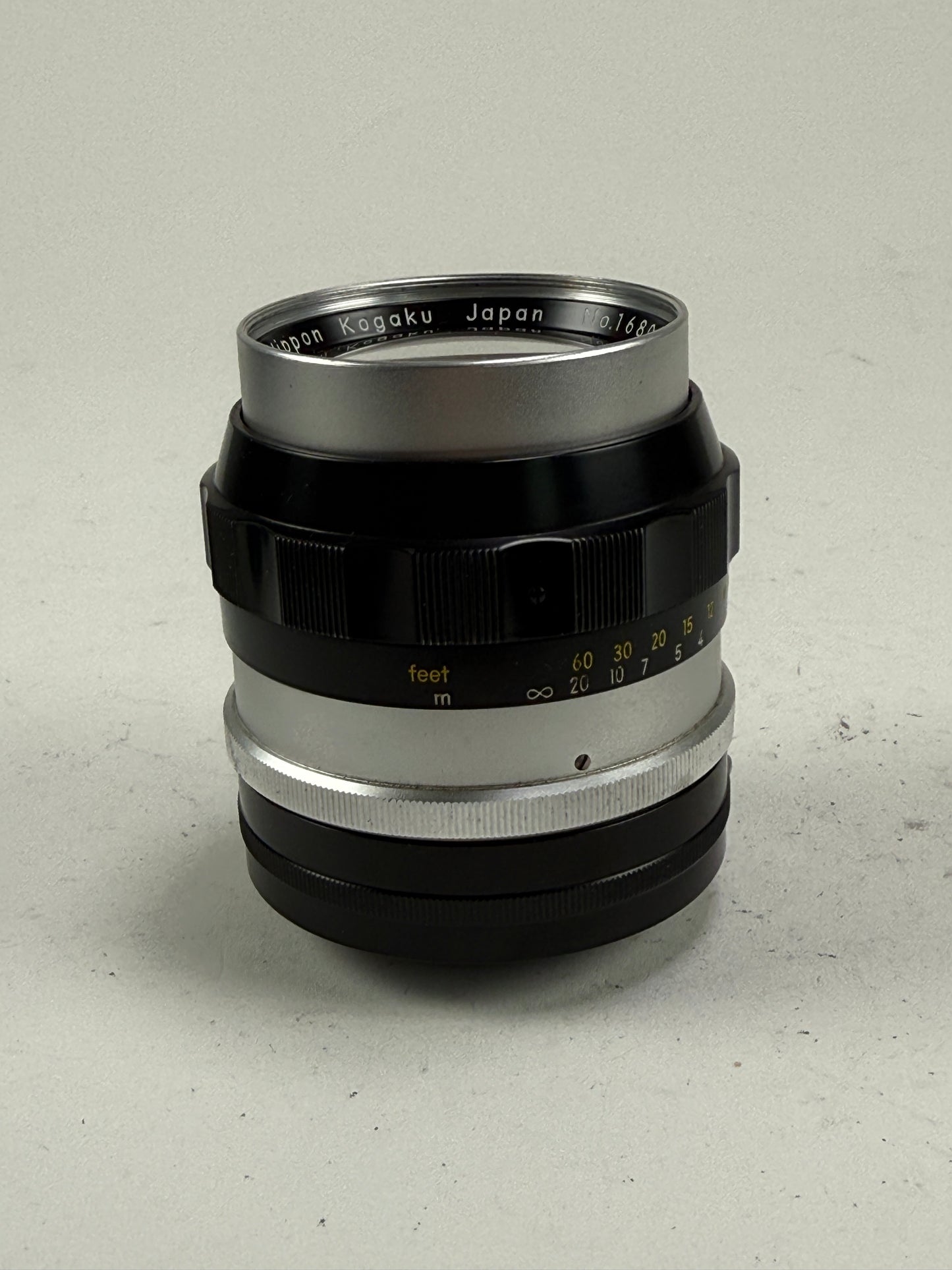 Nikon Nikkor P 105mm f2.5 Non Ai Prime Manual Focus Portrait Lens w/ hood