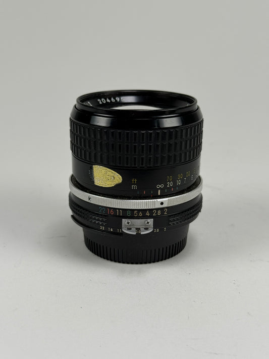 NIKON AI NIKKOR 85mm f2 Portrait MF Prime Camera Lens