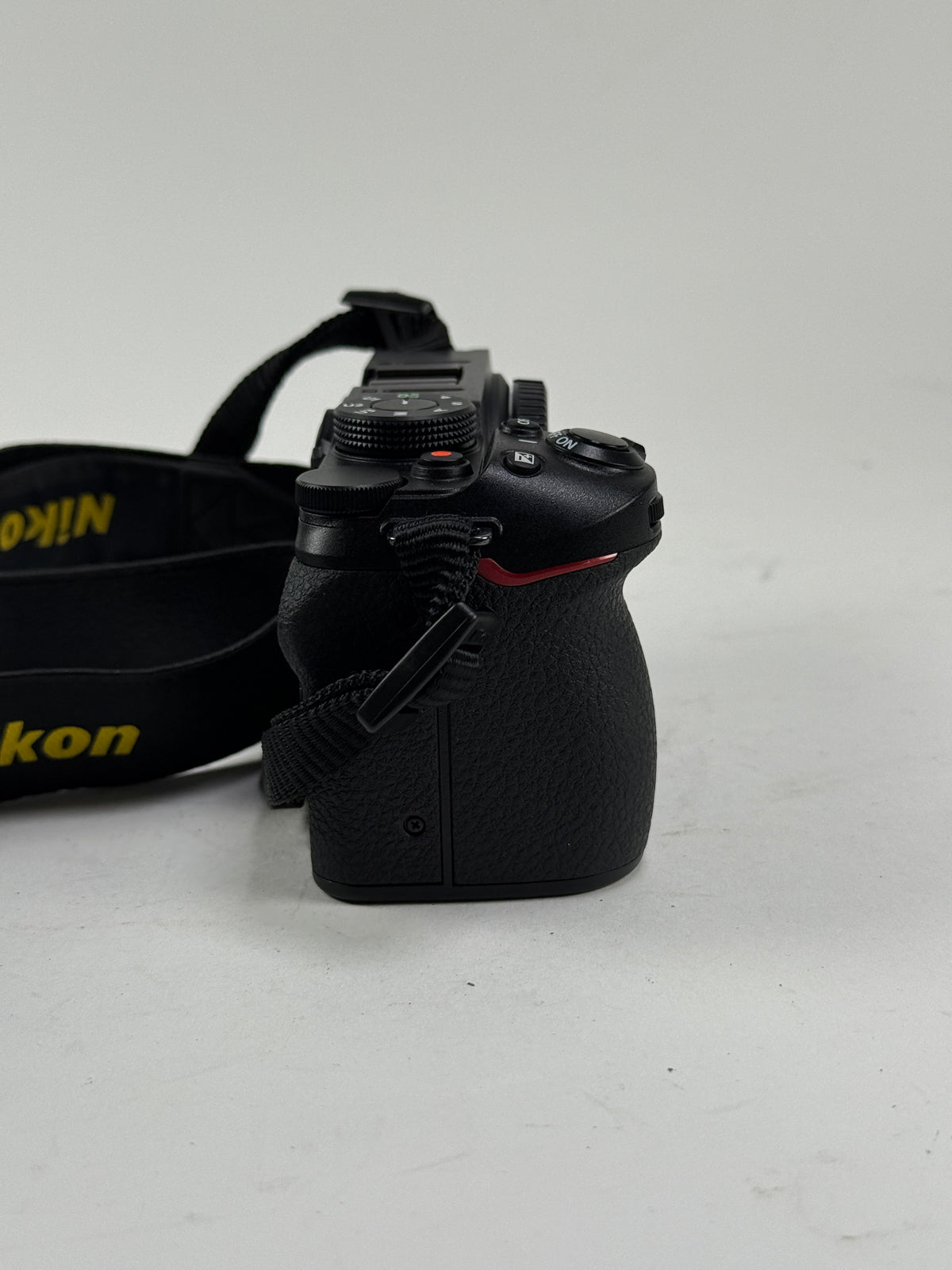 Nikon Z30 20.9MP Mirrorless Camera w/ 16-50mm and 50-250mm lens kit