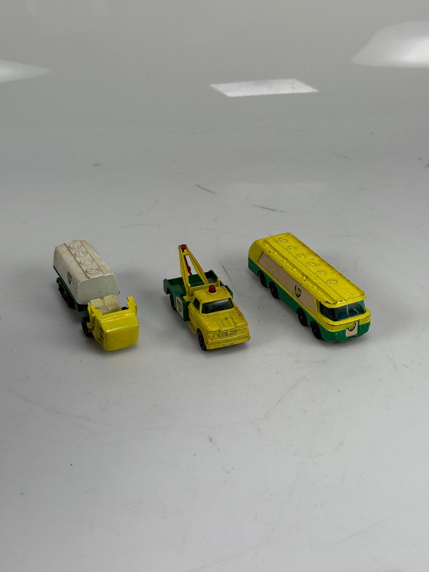 Lesney Matchbox lot of 3 toy cars BP petrol tanker 25, truck 13, autotanker