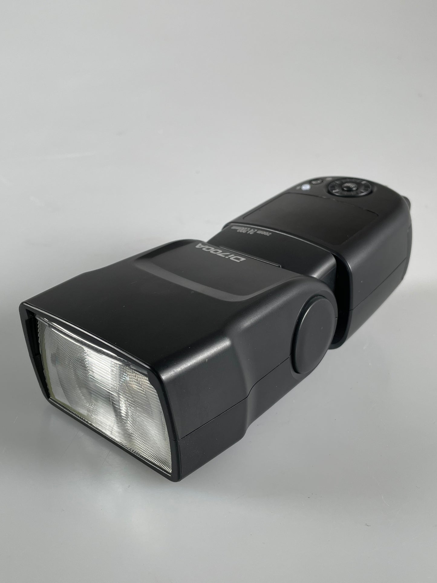 Nissin DI700A flash for Fujifilm cameras