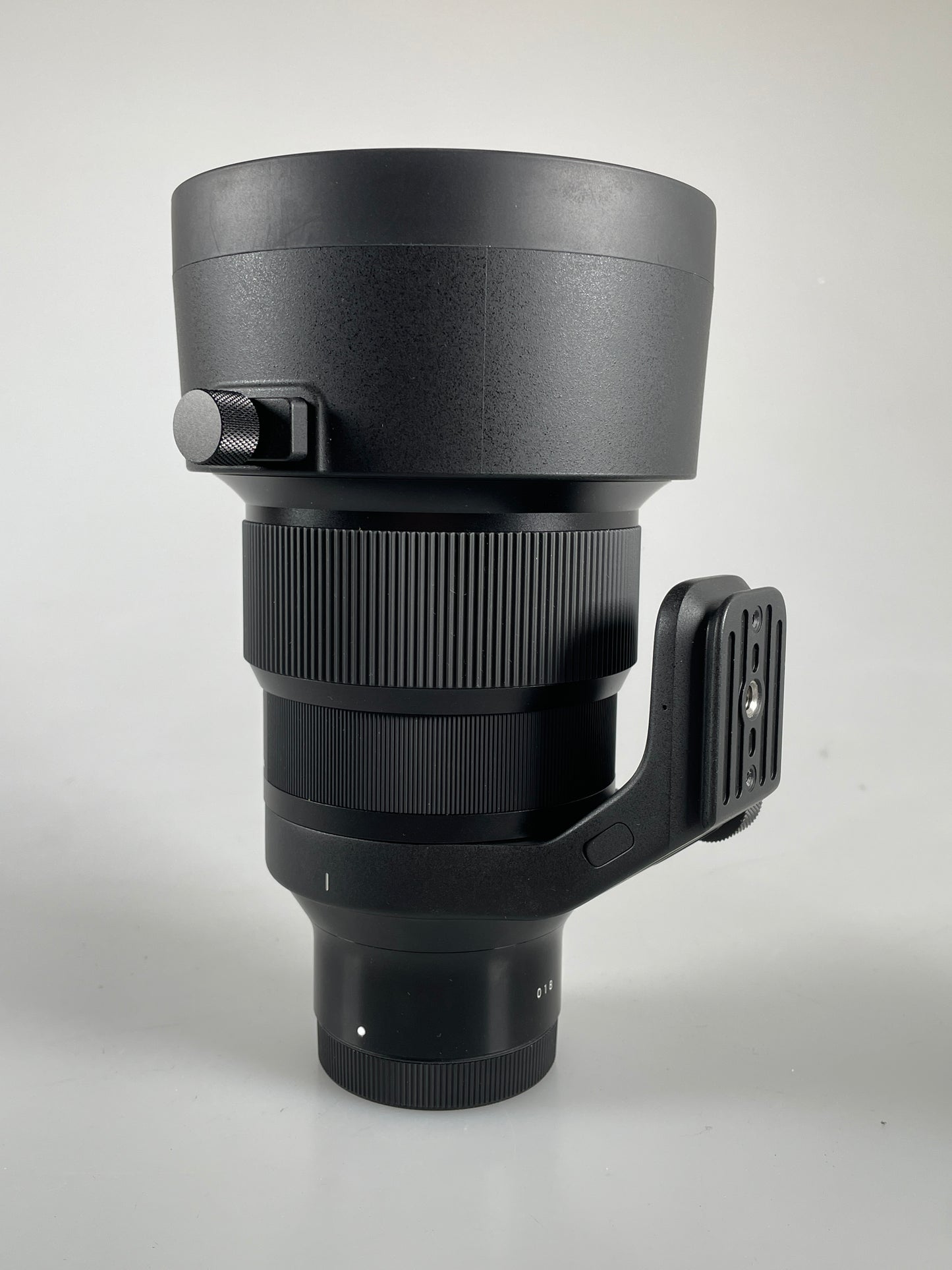 Sigma 105mm f1.4 DG HSM Art Lens Leica L mount