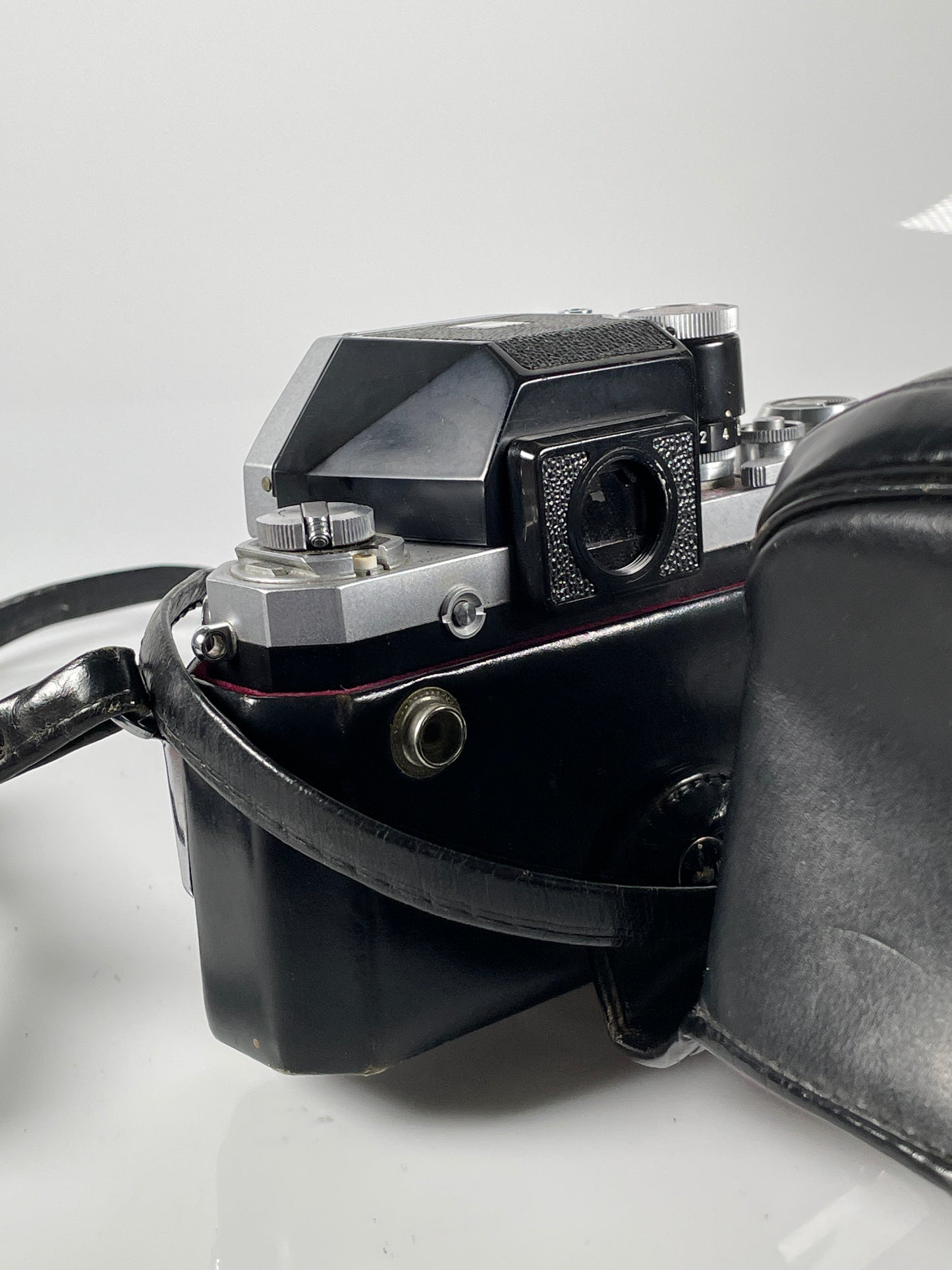 Nikon F Photomic FTN 35mm SLR Chrome Camera Body with case