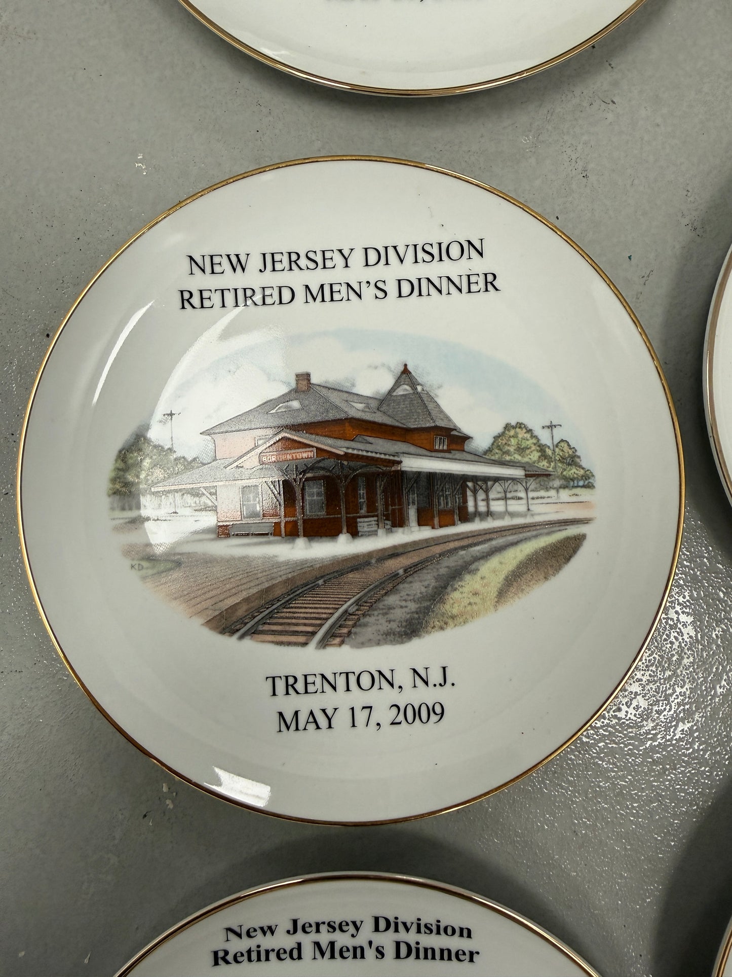 Lot of 11 New Jersey Division Trenton Pennsylvania Railroad commemorative Plates