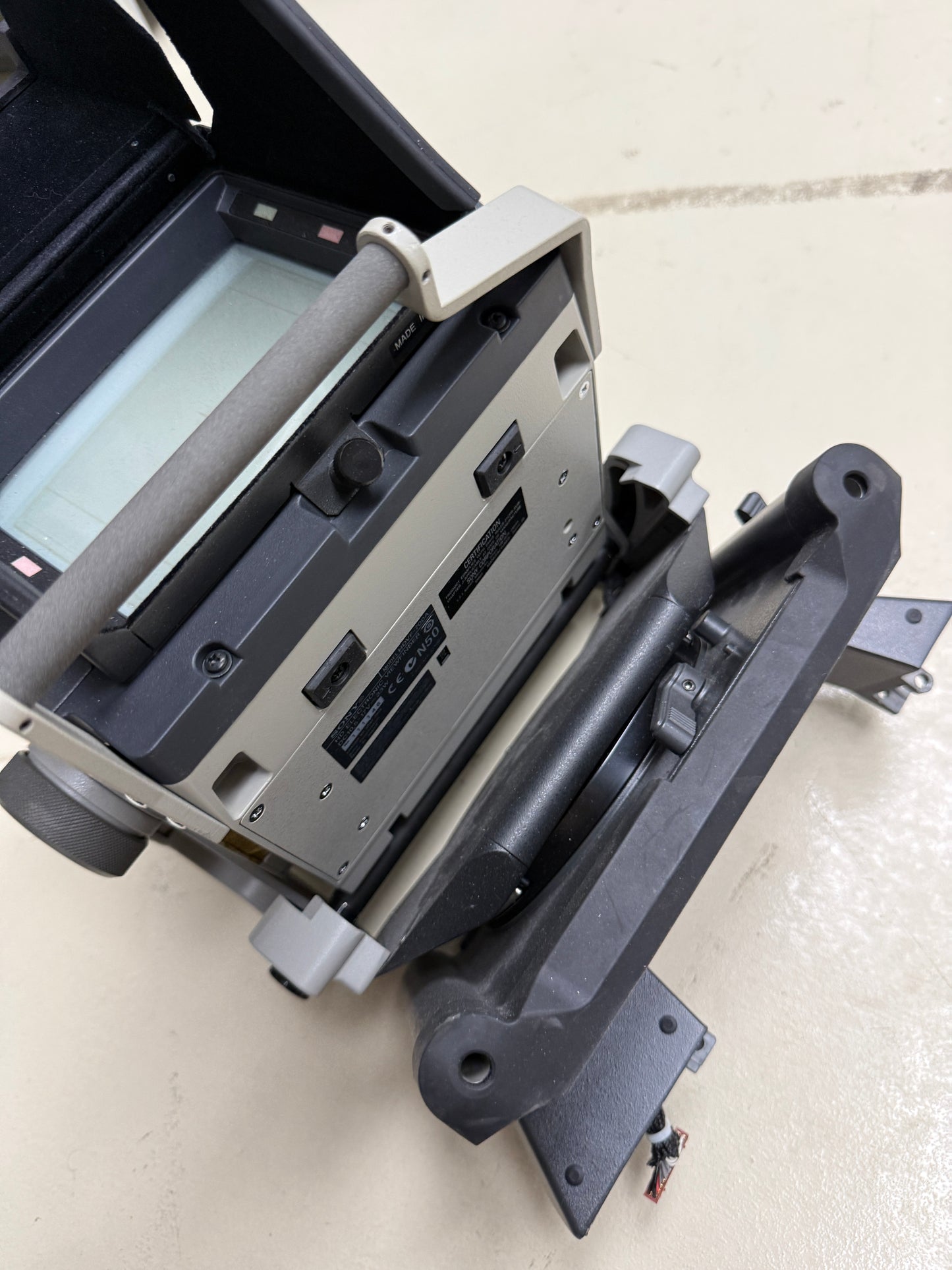 Sony HDVF-700A 7" Black & White HD Electronic Viewfinder