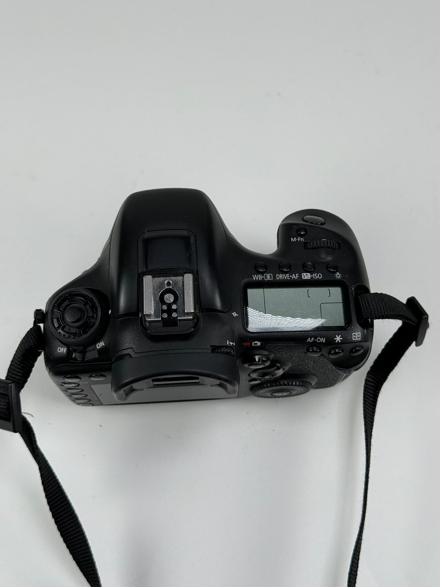 Canon EOS 7D mark II 20.2MP Digital SLR Camera Body