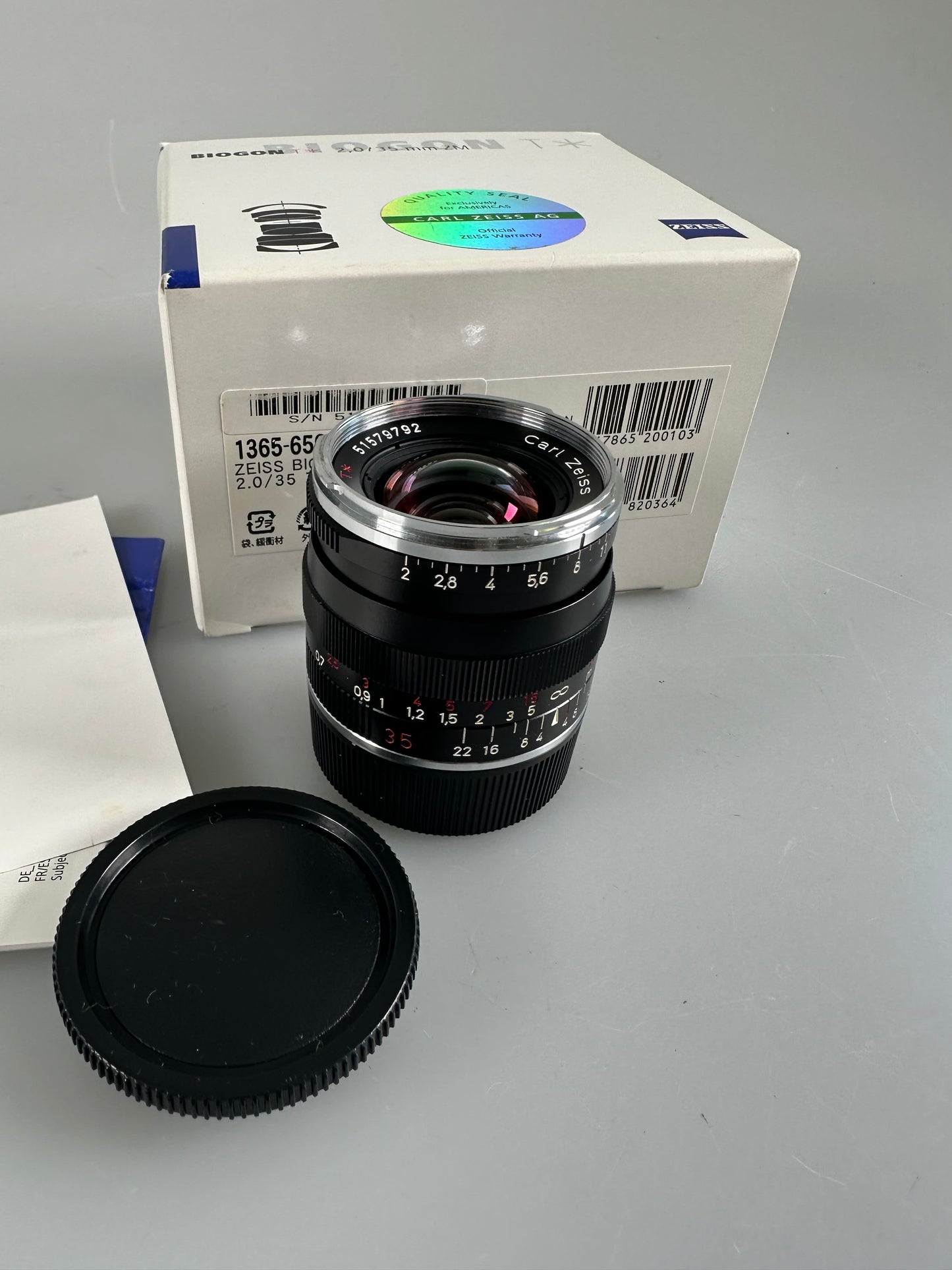 Carl Zeiss Biogon 35mm f2 ZM black for Leica M