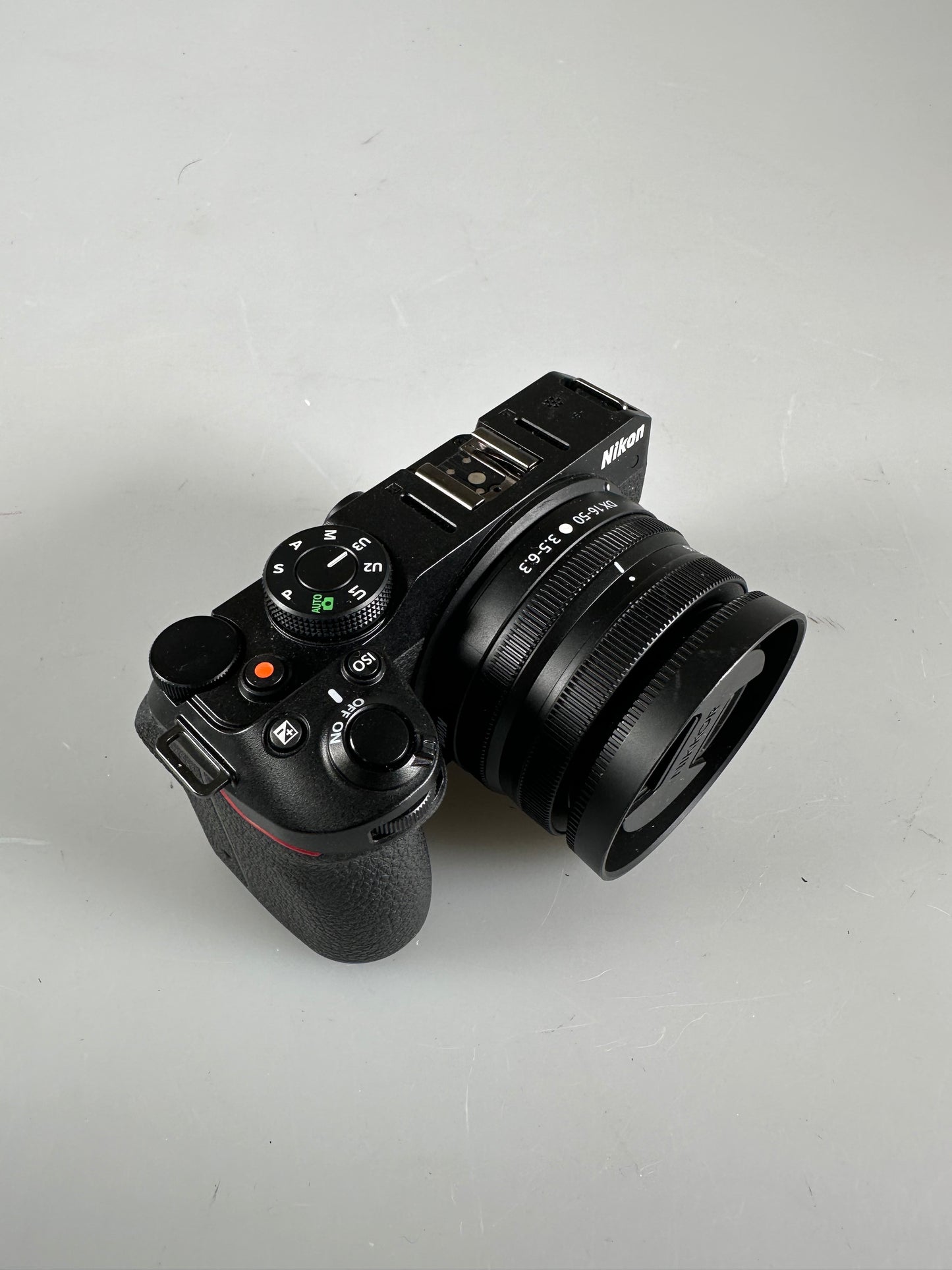 Nikon Z 30 20.9MP Mirrorless Camera (NIKKOR Z DX 16-50mm f/3.5-6.3 VR)