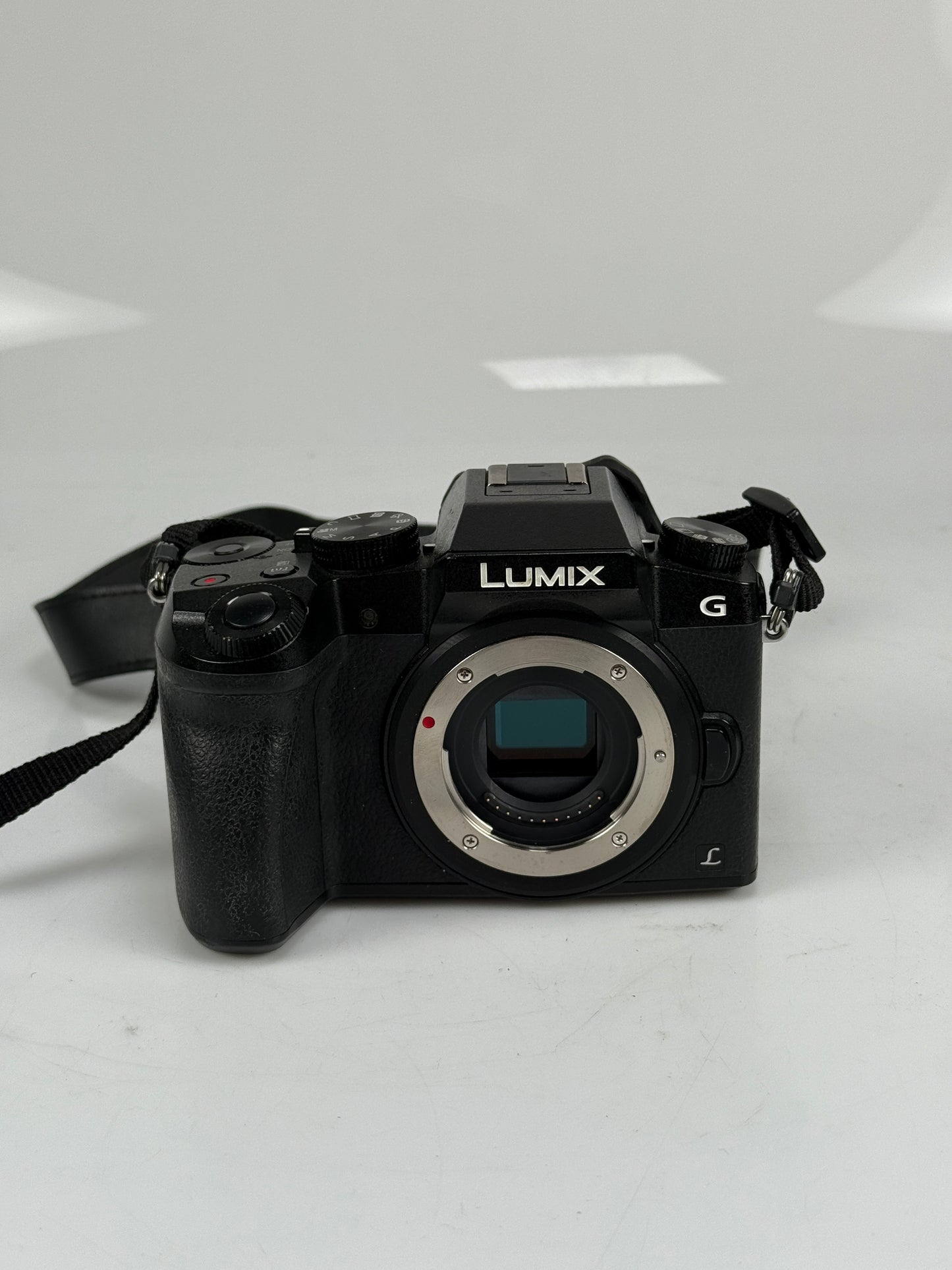 Panasonic Lumix DMC-G7 16MP Mirrorless MFT Digital Camera Body