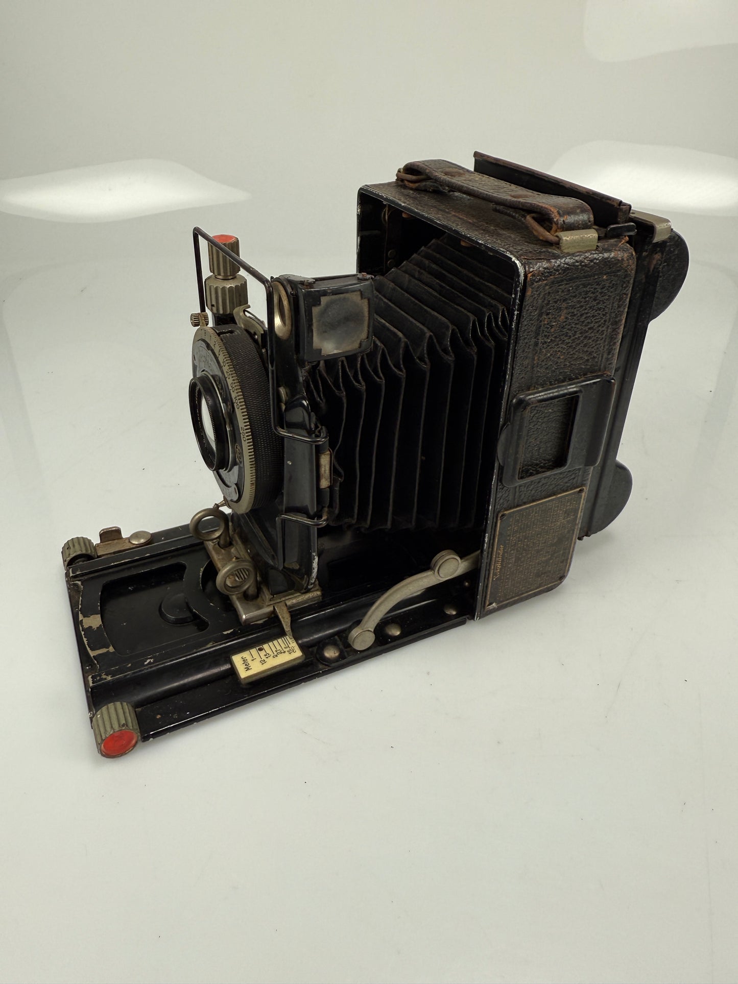 Voigtlander Bergheil Heliar lens 10.5cm f4.5 / 9x12cm folding camera