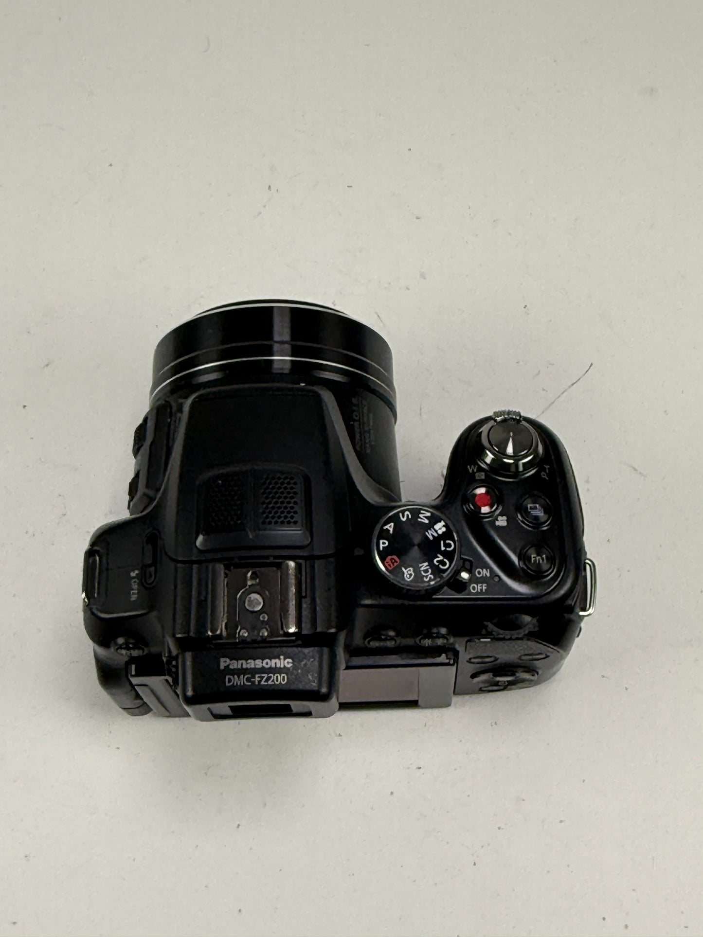 Panasonic Lumix DMC-FZ200 24x Zoom Digital Camera Kit Tested & Works