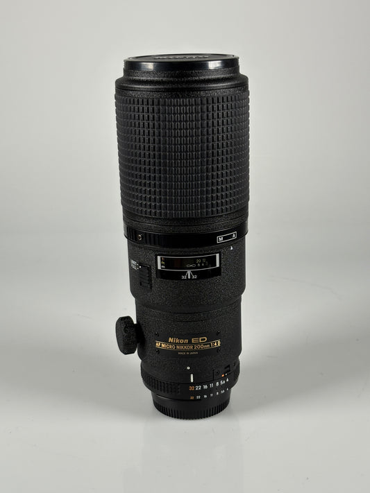 Nikon Nikkor AF 200mm f4 D ED Micro Lens in box
