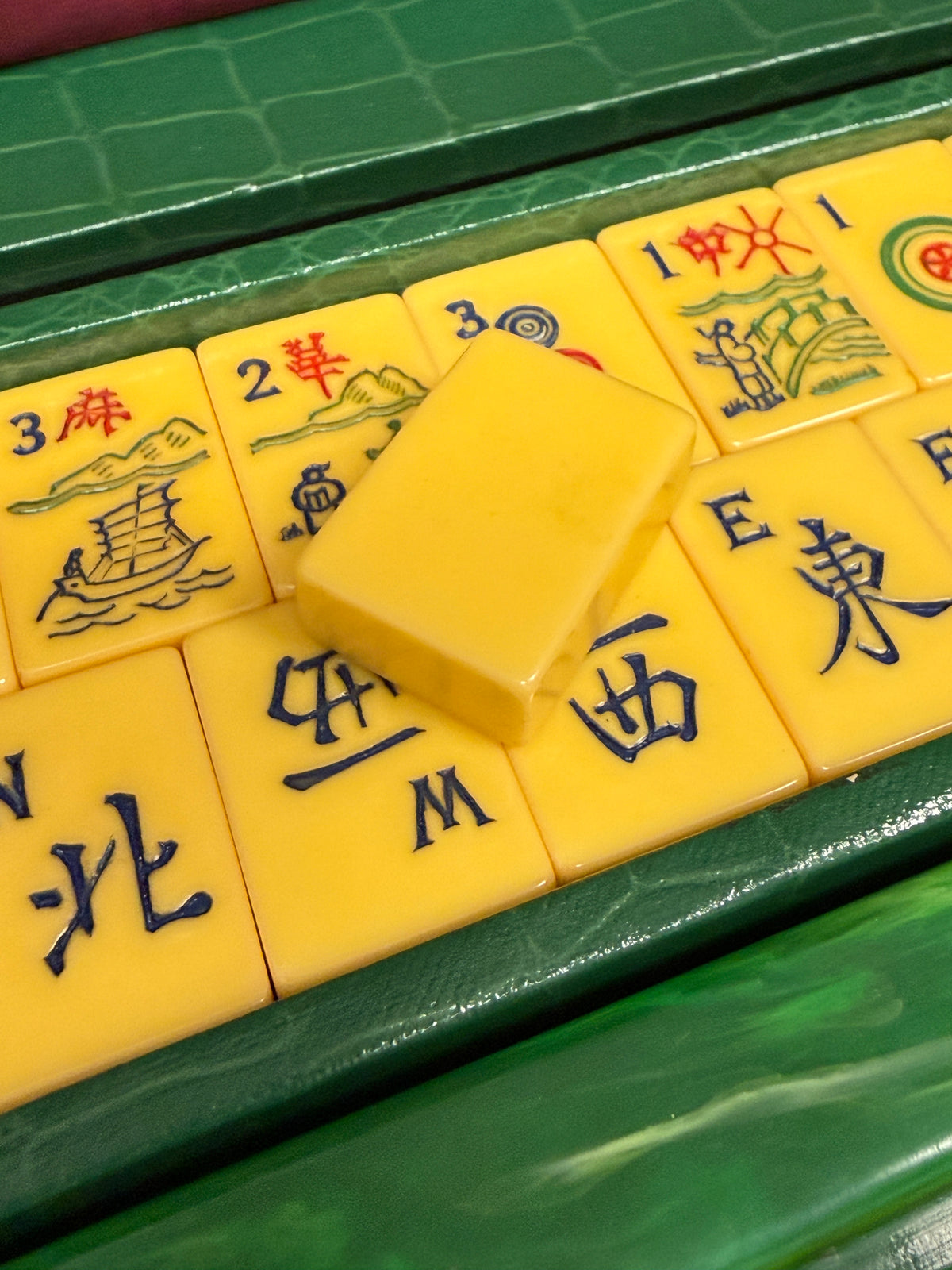 RARE Vintage Mahjong Mah Jong Jongg Bakelite Set with case 162 tiles
