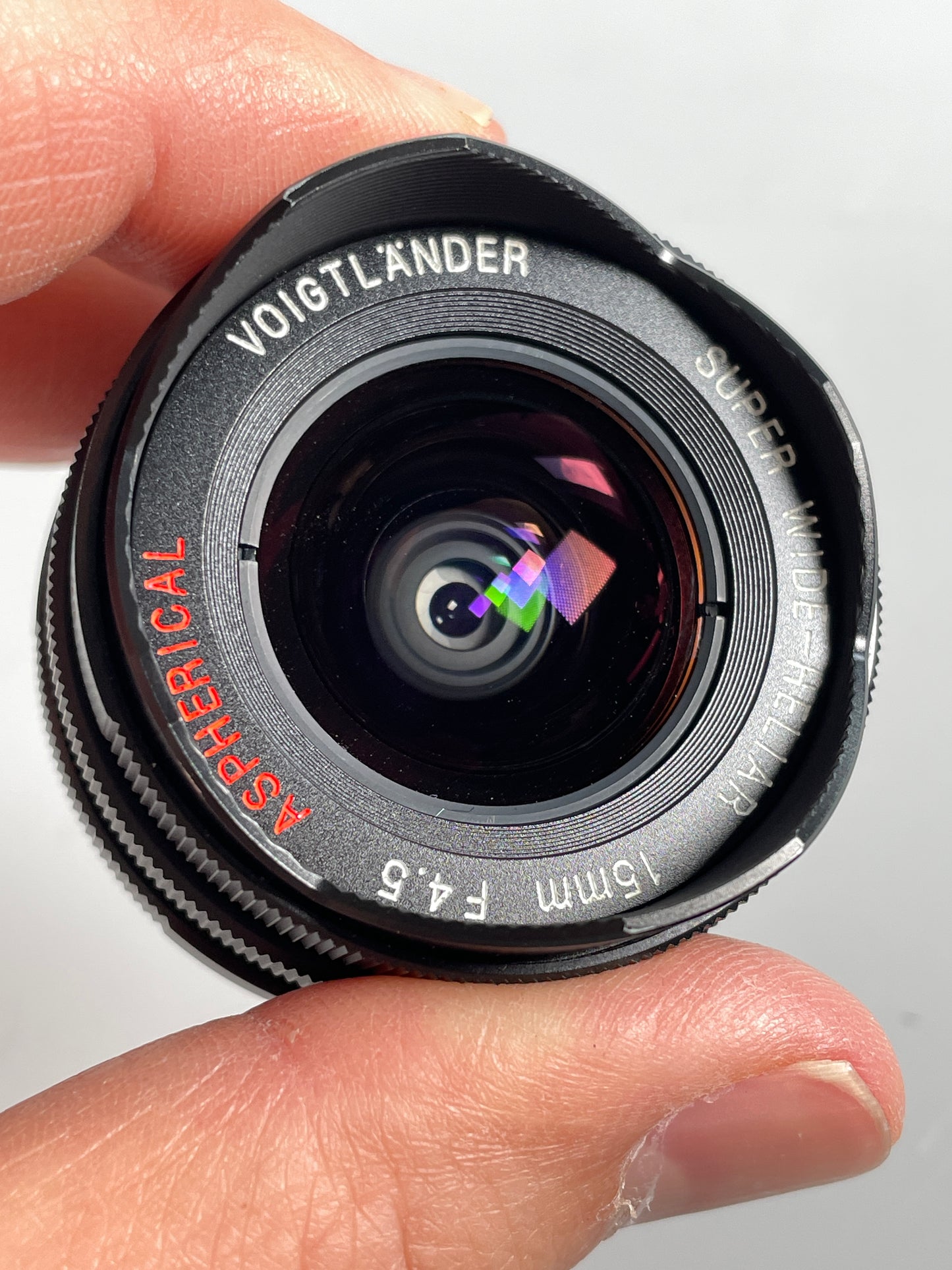 Voigtlander Super Wide-Heliar 15mm f4.5 Aspherical Lens L39 LTM w/ Finder