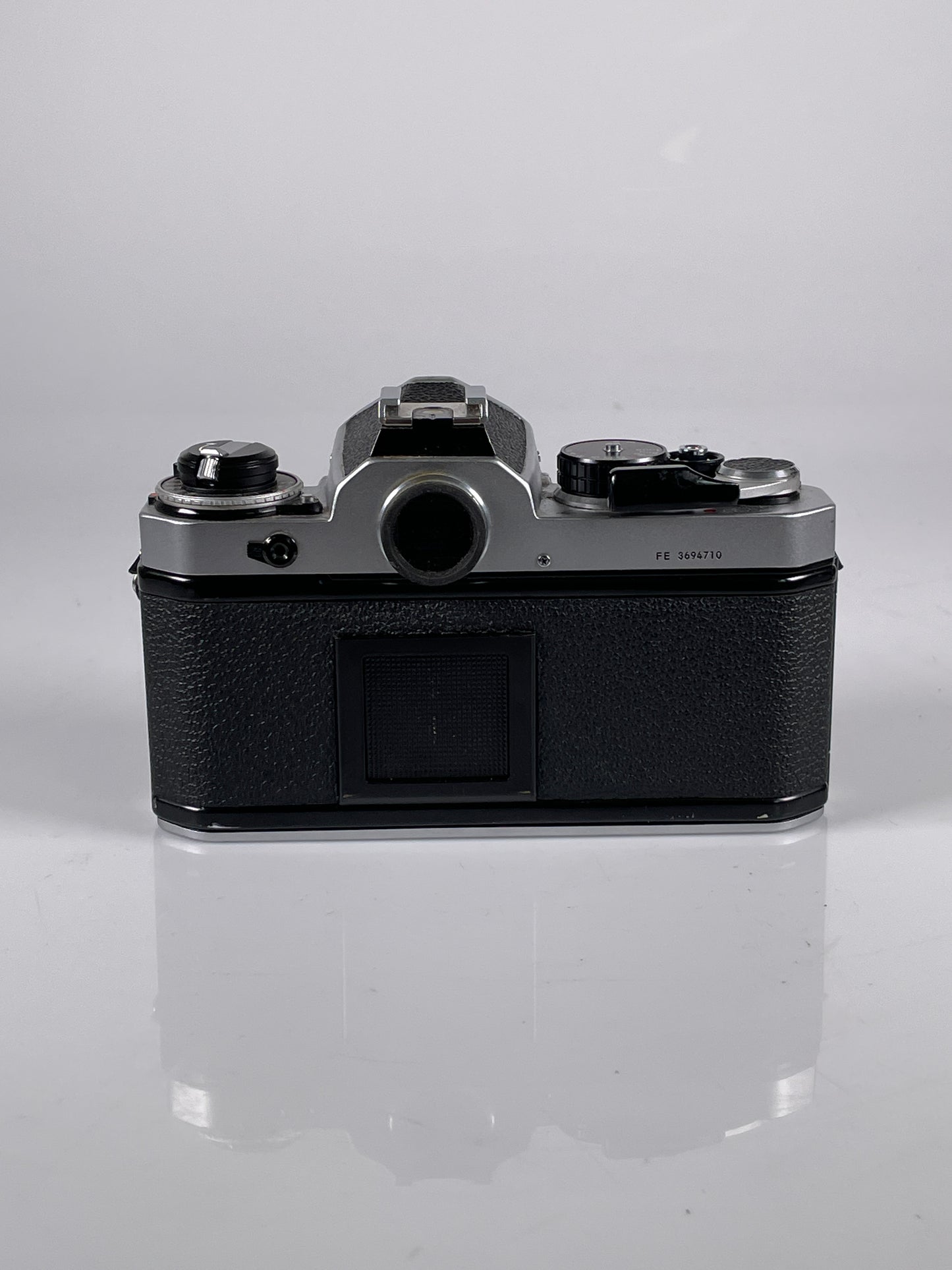 Nikon FE Chrome 35mm SLR Film Camera Body