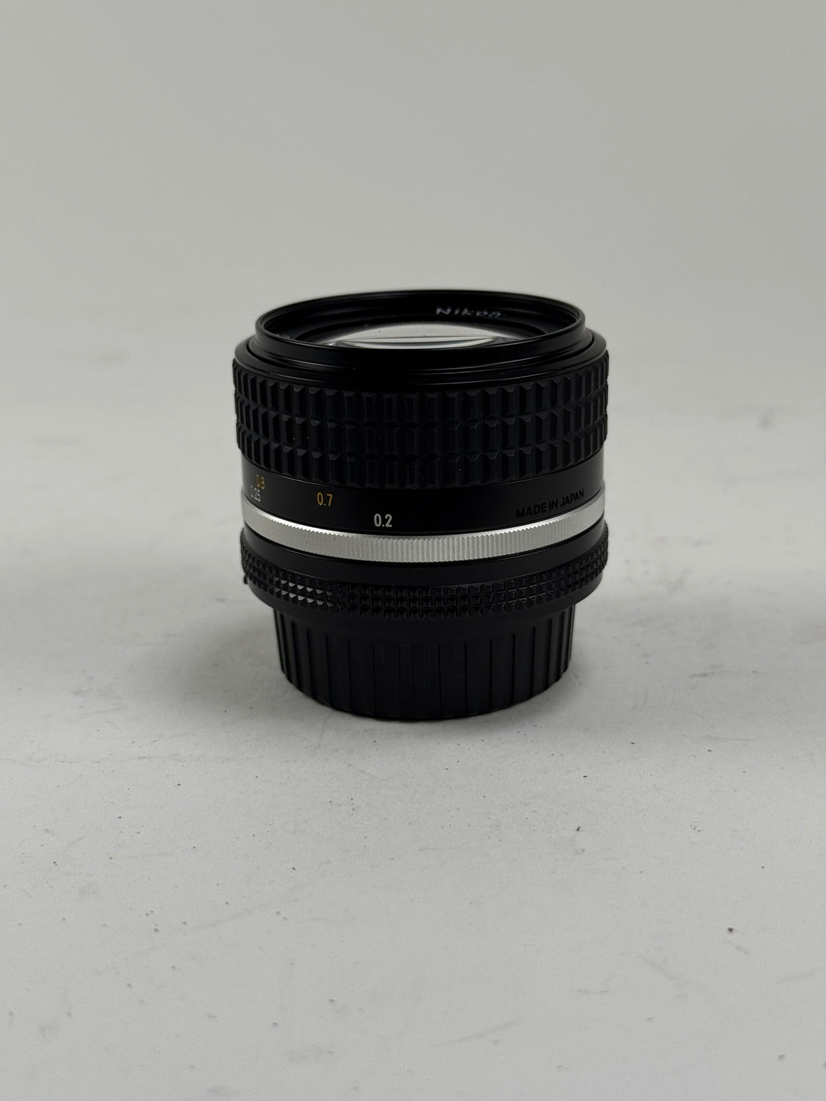 Nikon Ai-s ais Nikkor 28mm f2.8 Wide Angle MF Lens