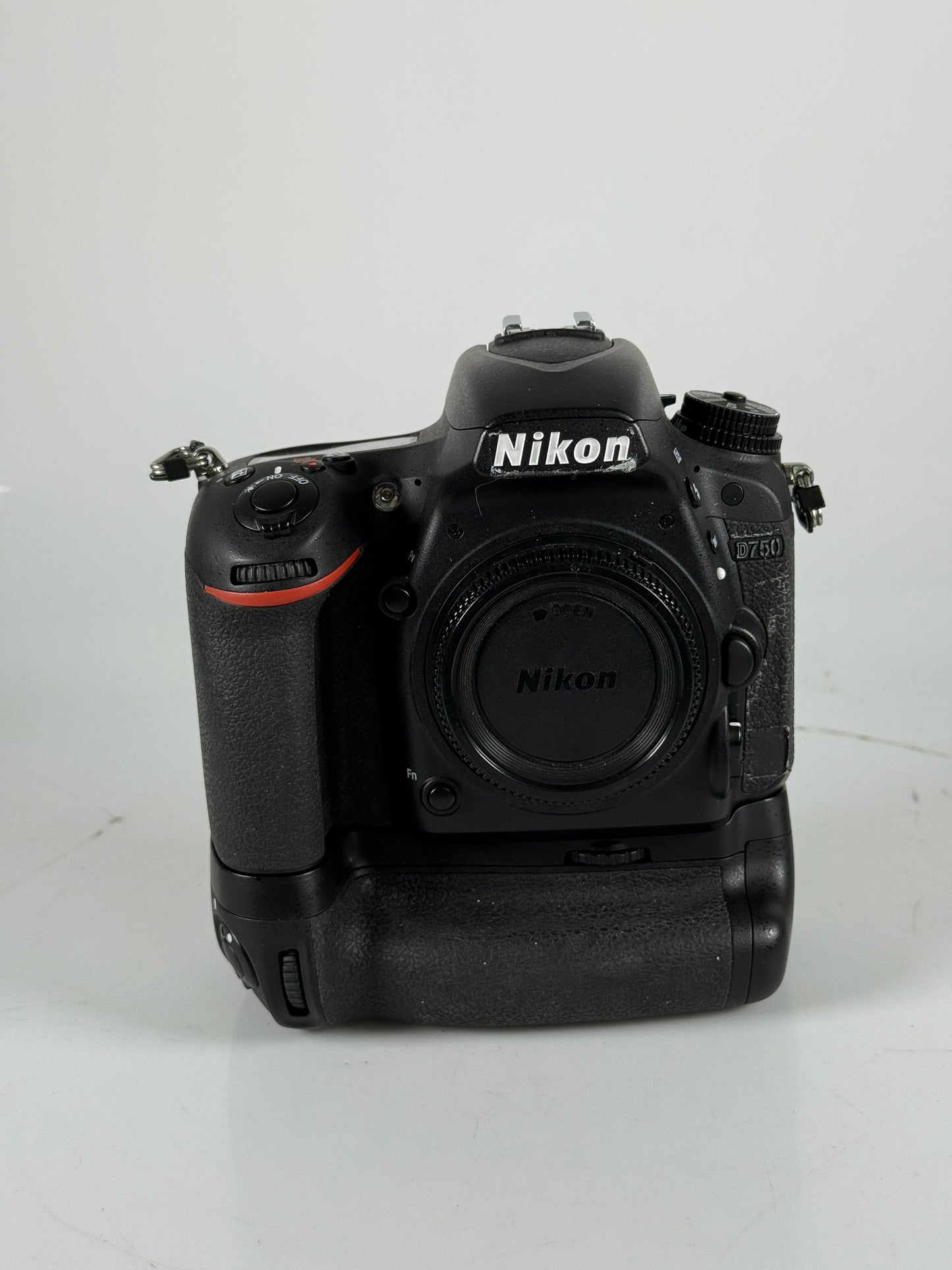 Nikon D750 24.3MP FX Digital Camera Body with grip