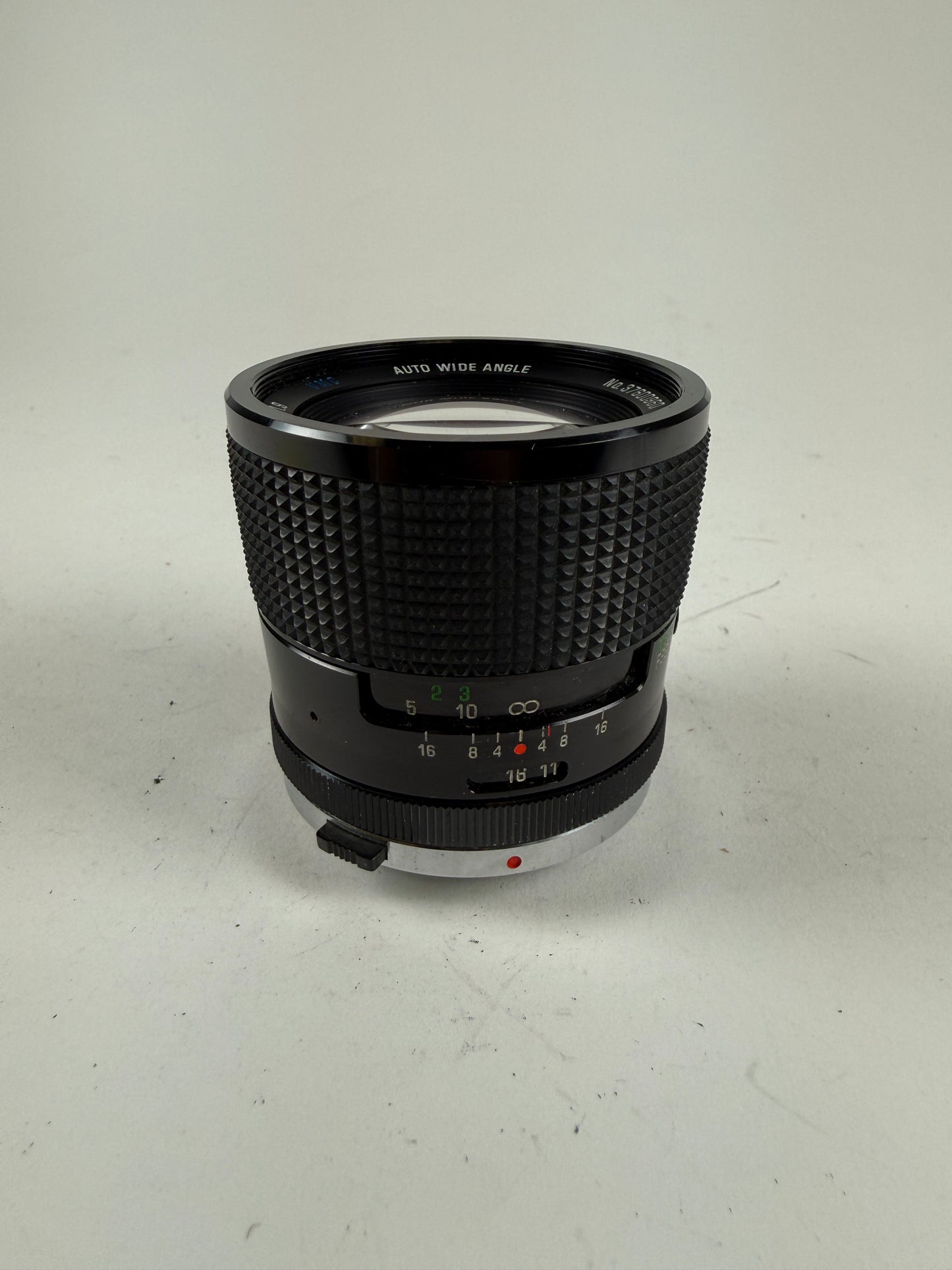 Vivitar Series 1 VMC auto wide angle 28mm f1.9 lens Olympus OM mount RARE