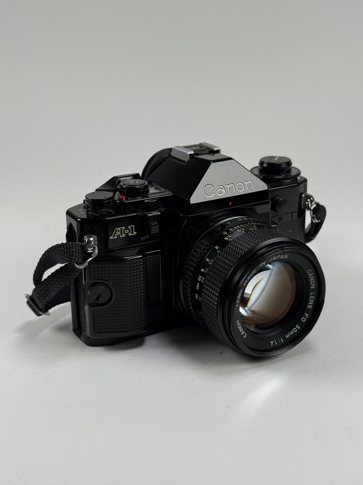 CANON A-1 black SLR 35mm Film Camera with 50mm f1.4 Lens kit