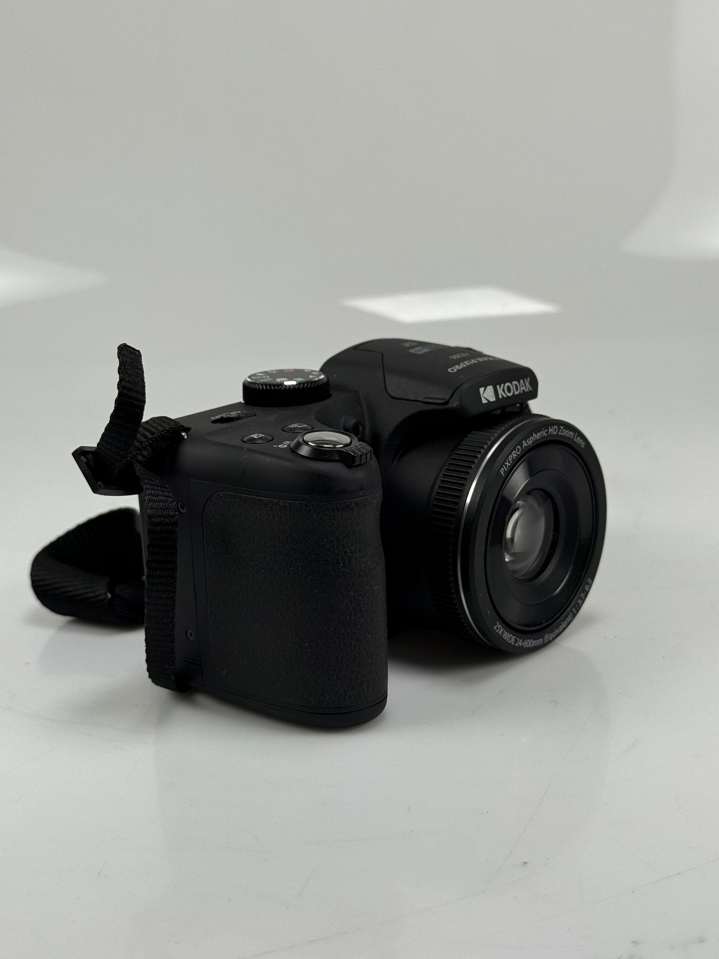 Kodak Pixpro AZ255 AZ255-BK 16.0MP Digital Camera