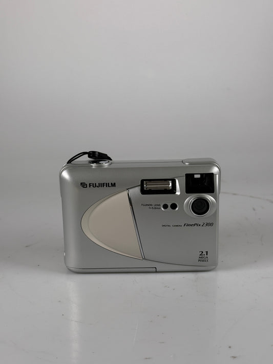 FujiFilm FinePix 2300 2.1 Mega Pixels Digital Camera