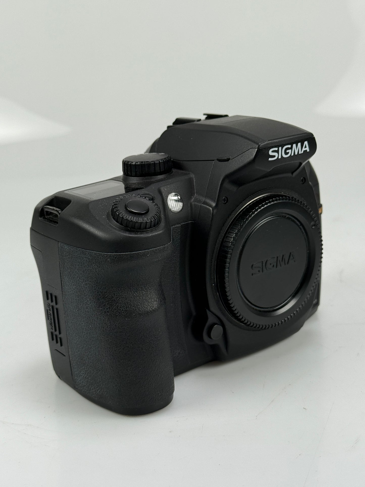 Sigma SD14 14.0MP Digital SLR Camera SA Mount Black Body Only