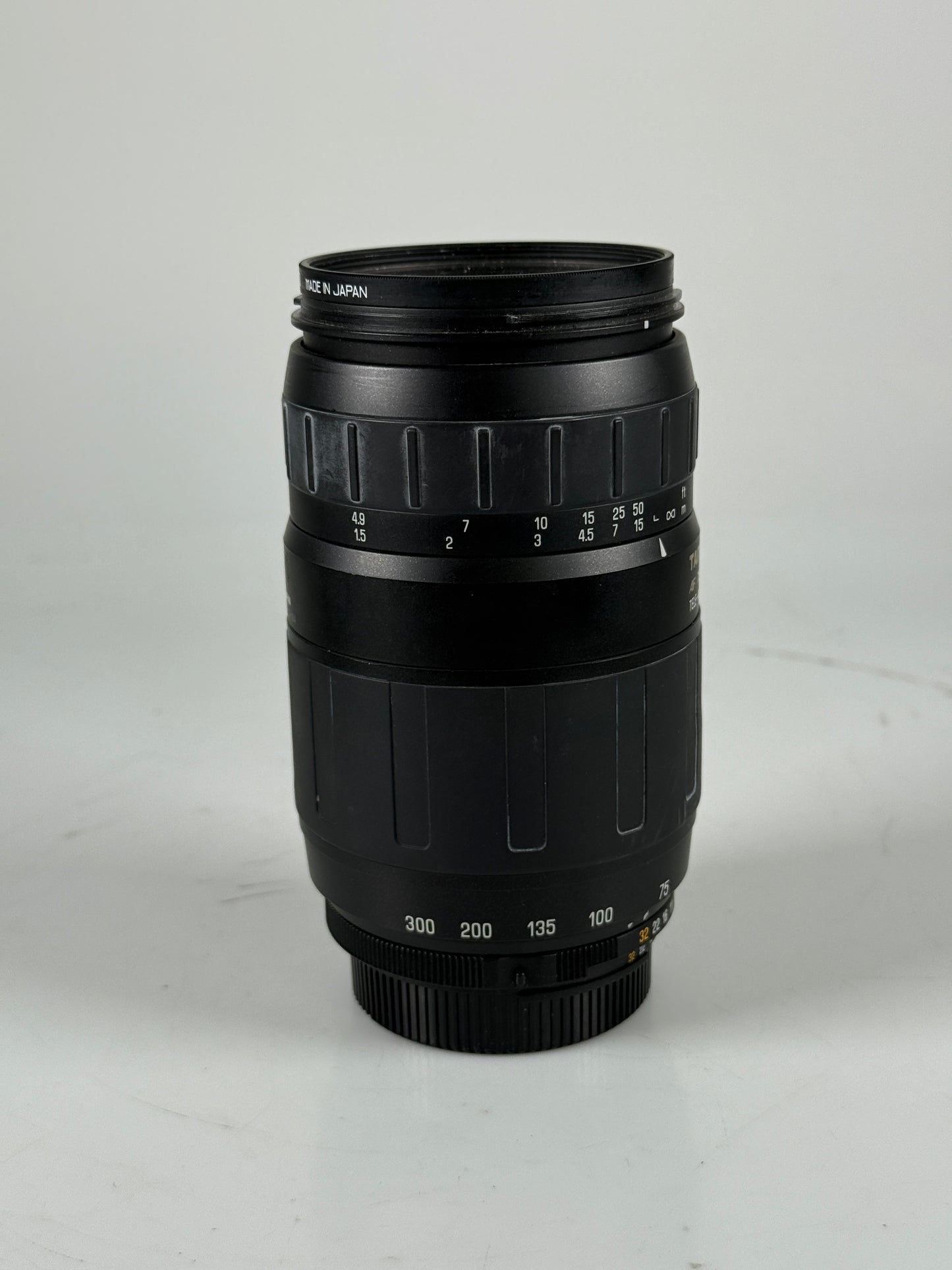 Tamron 75-300mm f4.0-5.6 LD Macro AF Zoom Lens for Nikon AF 672D