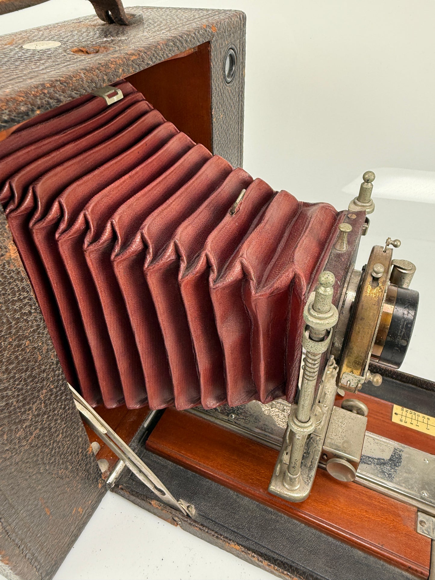 NO 5 CARTRIDGE KODAK BOX CAMERA